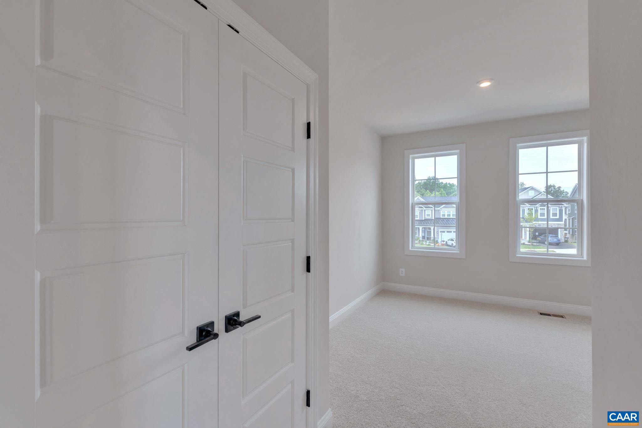 2109 DUNWOOD DR