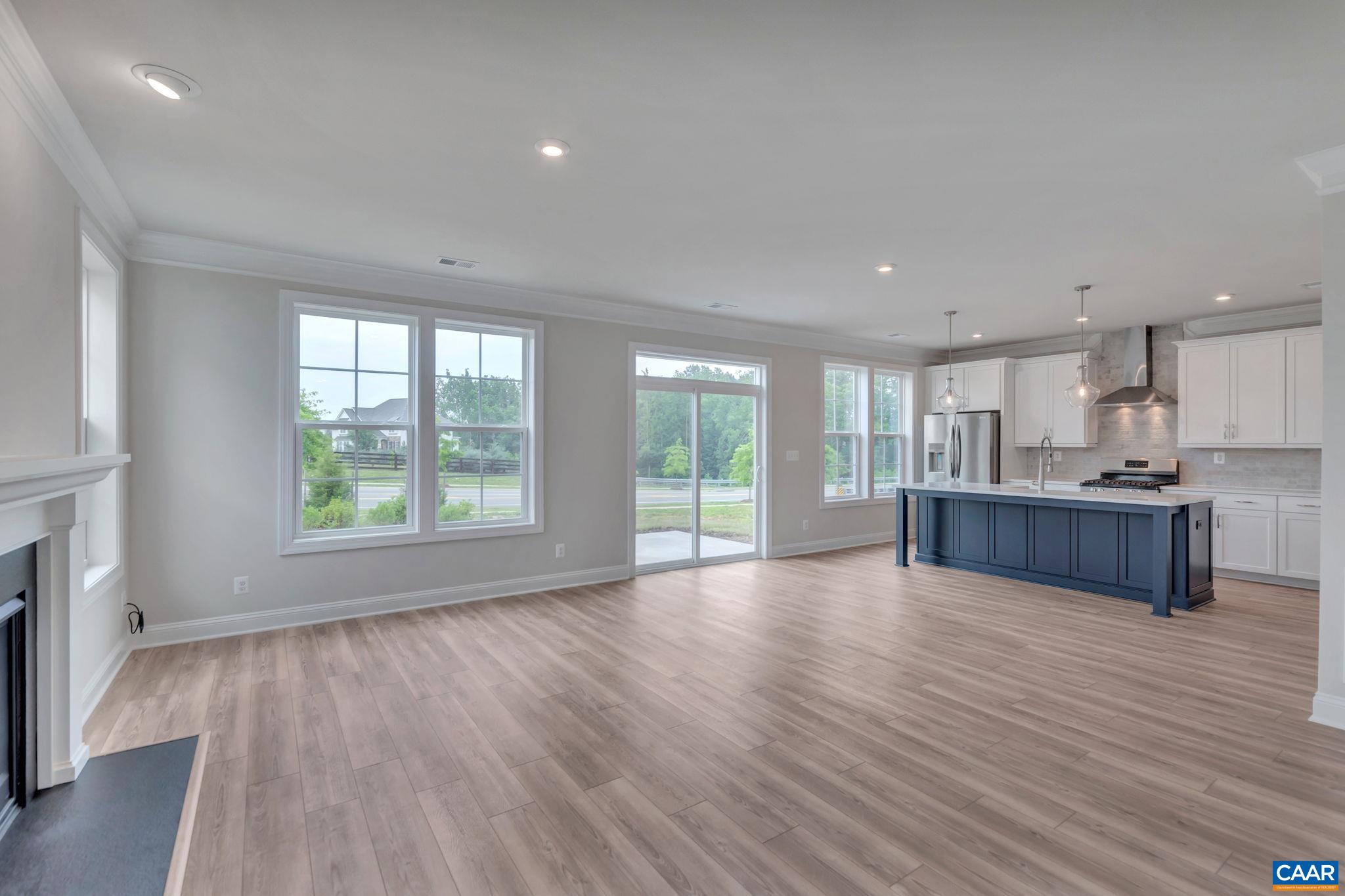 2109 DUNWOOD DR