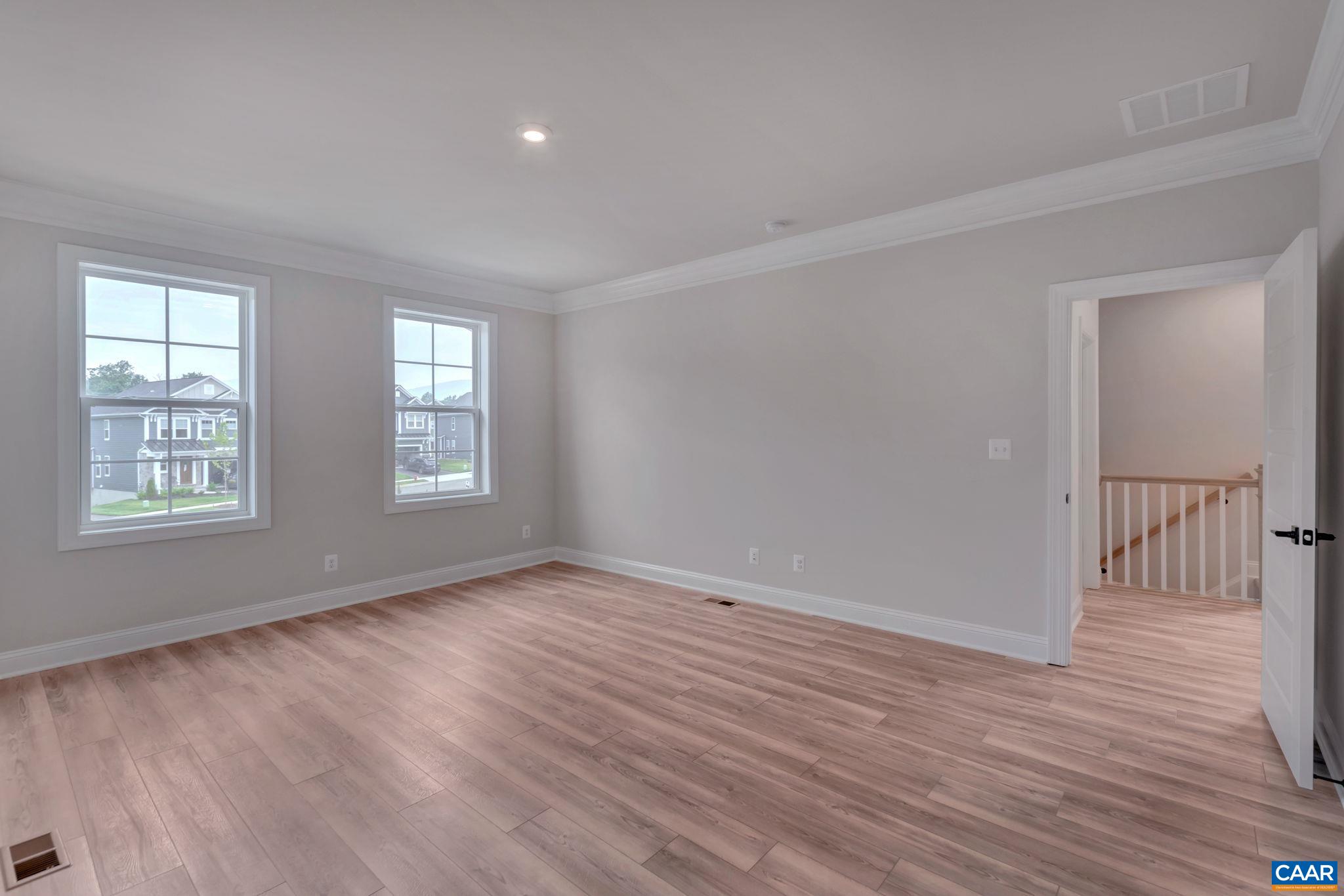 2109 DUNWOOD DR