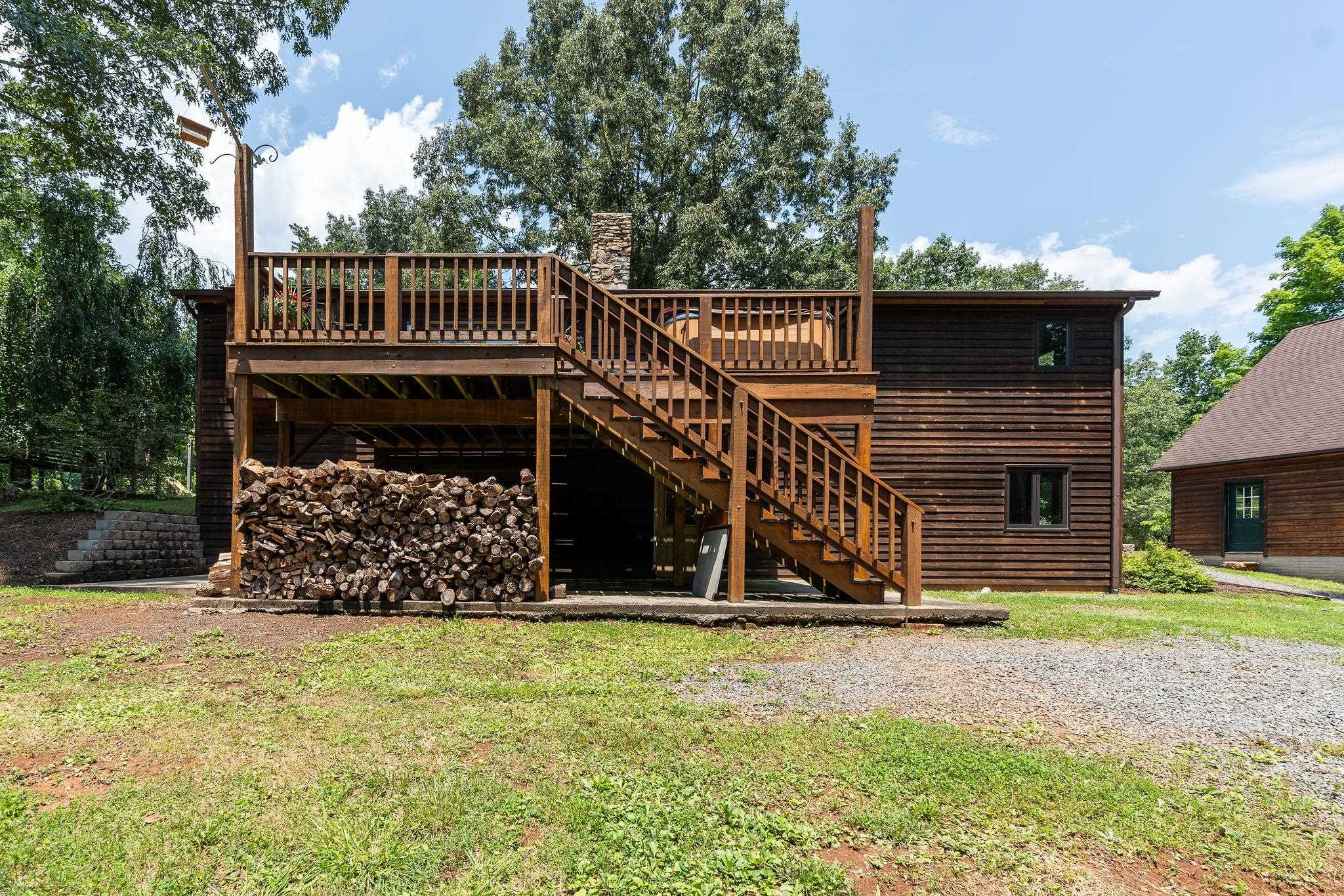 200 HEATHER CREST PL