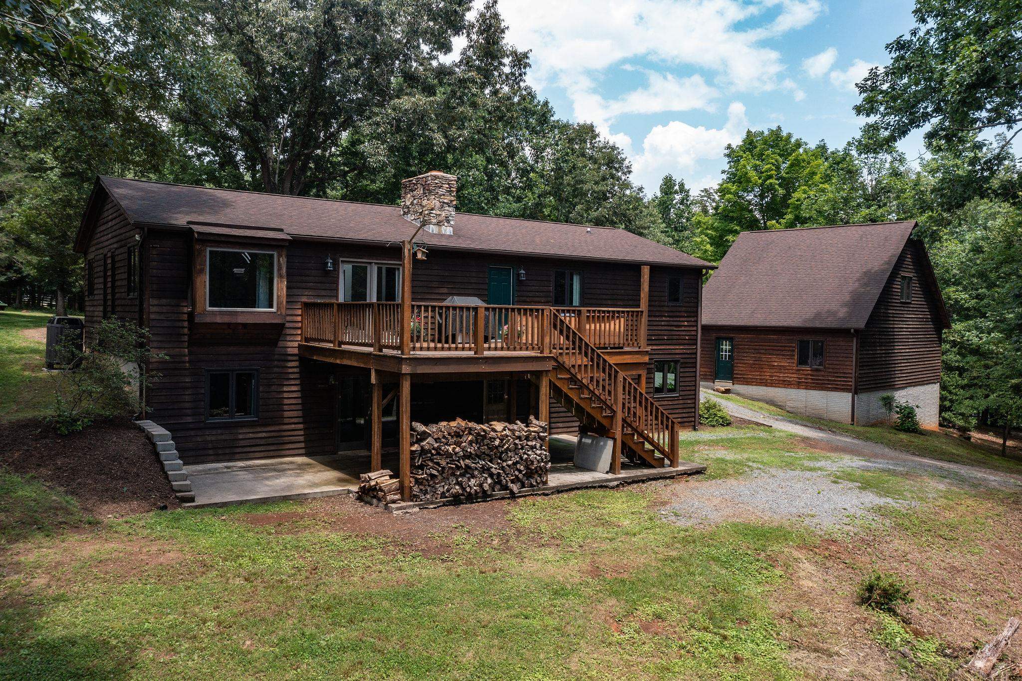 200 HEATHER CREST PL