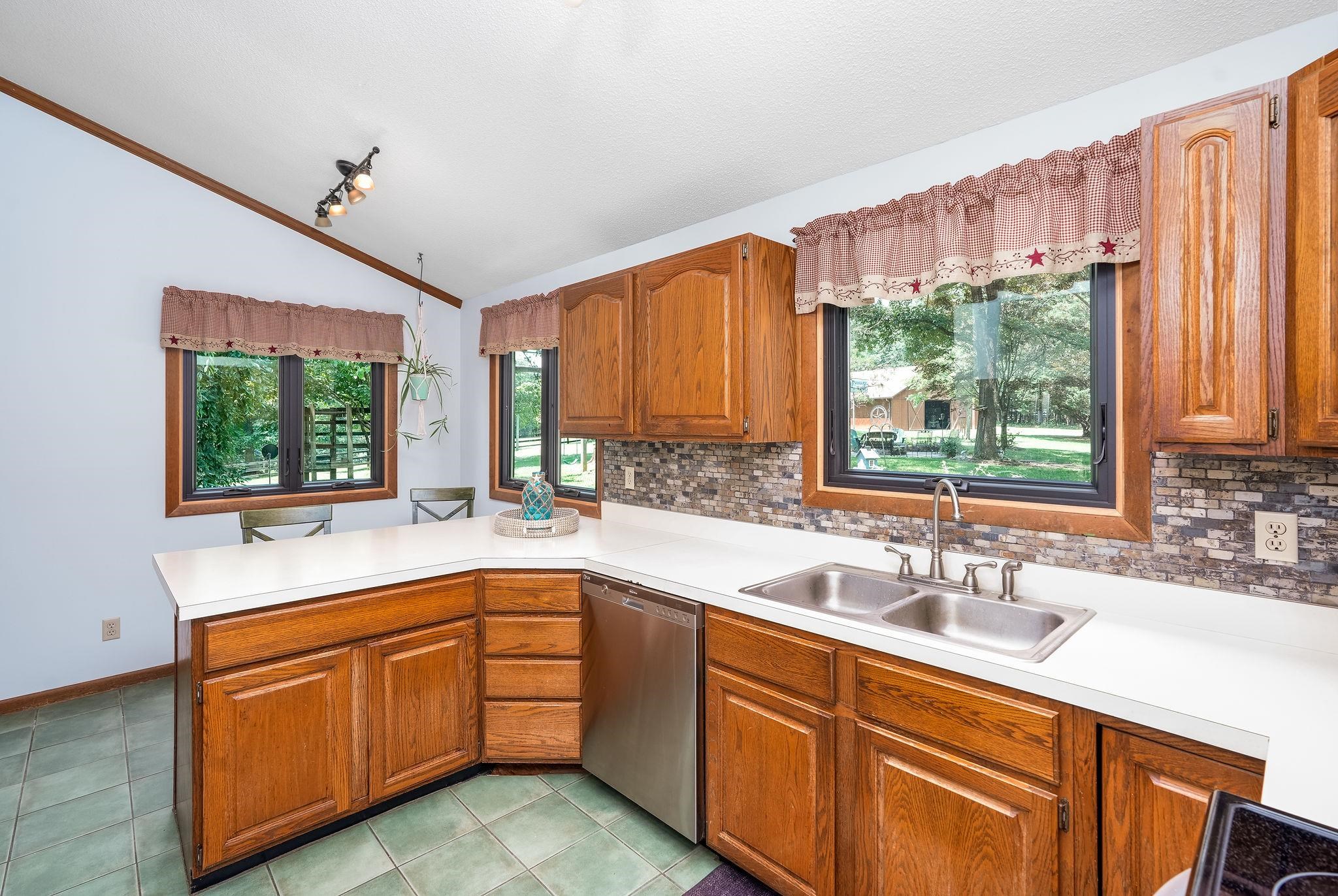 200 HEATHER CREST PL