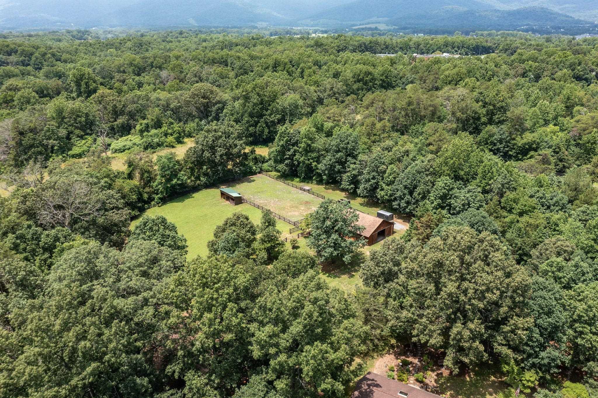 200 HEATHER CREST PL