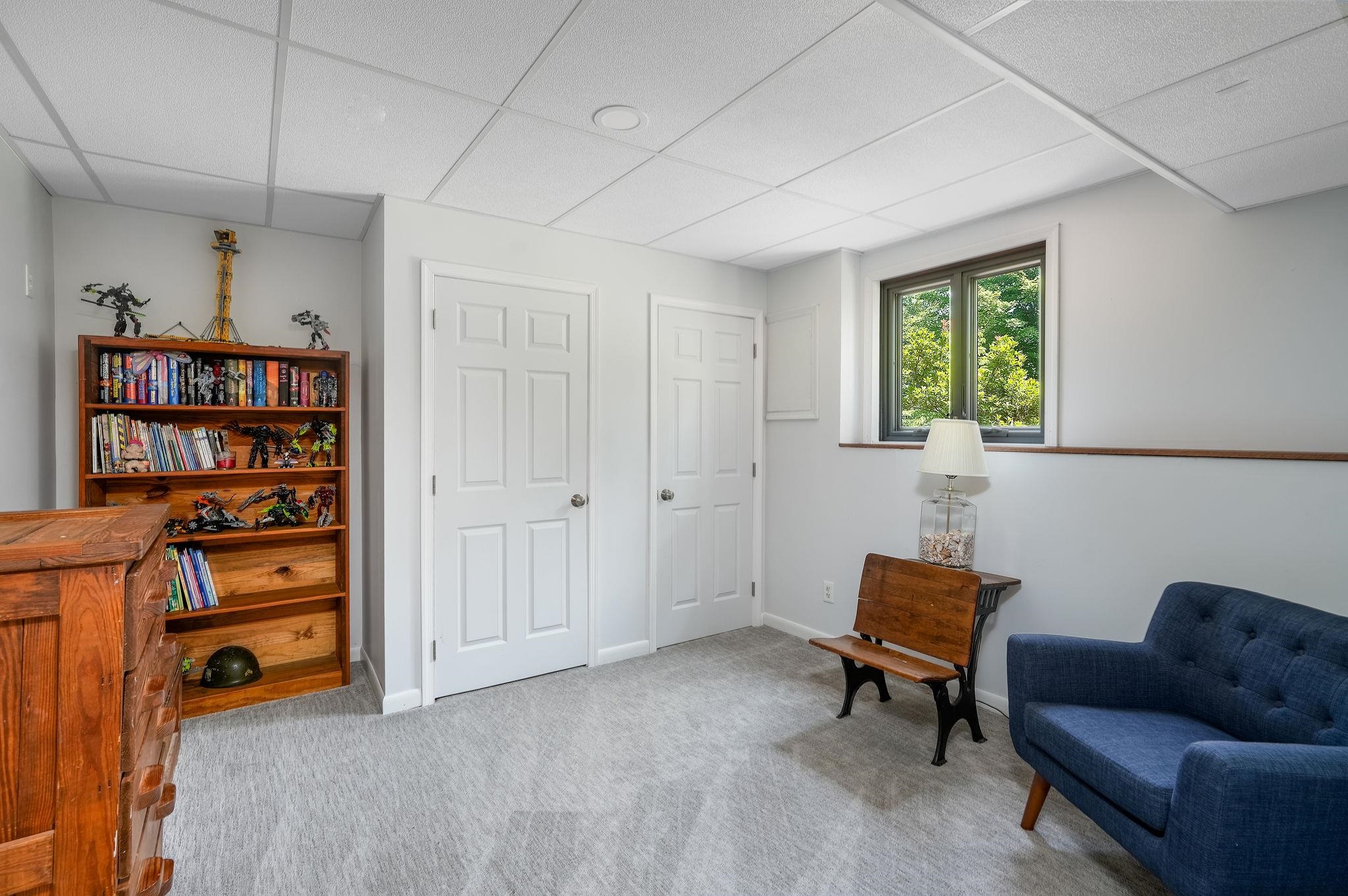 200 HEATHER CREST PL