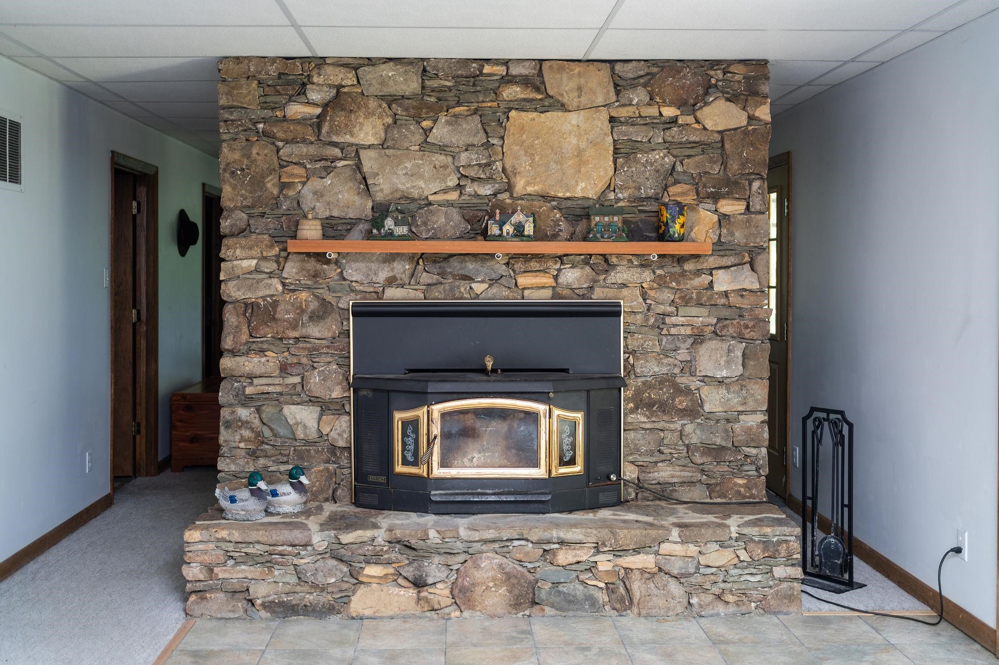 200 HEATHER CREST PL