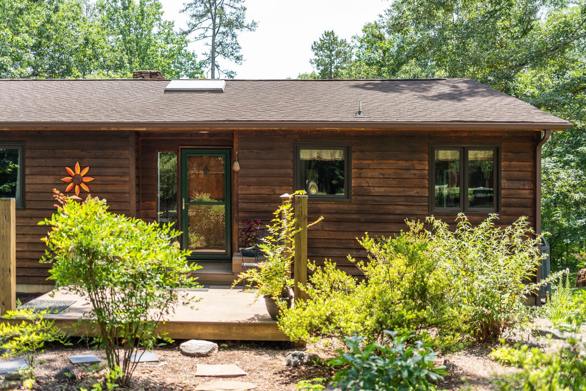 200 HEATHER CREST PL