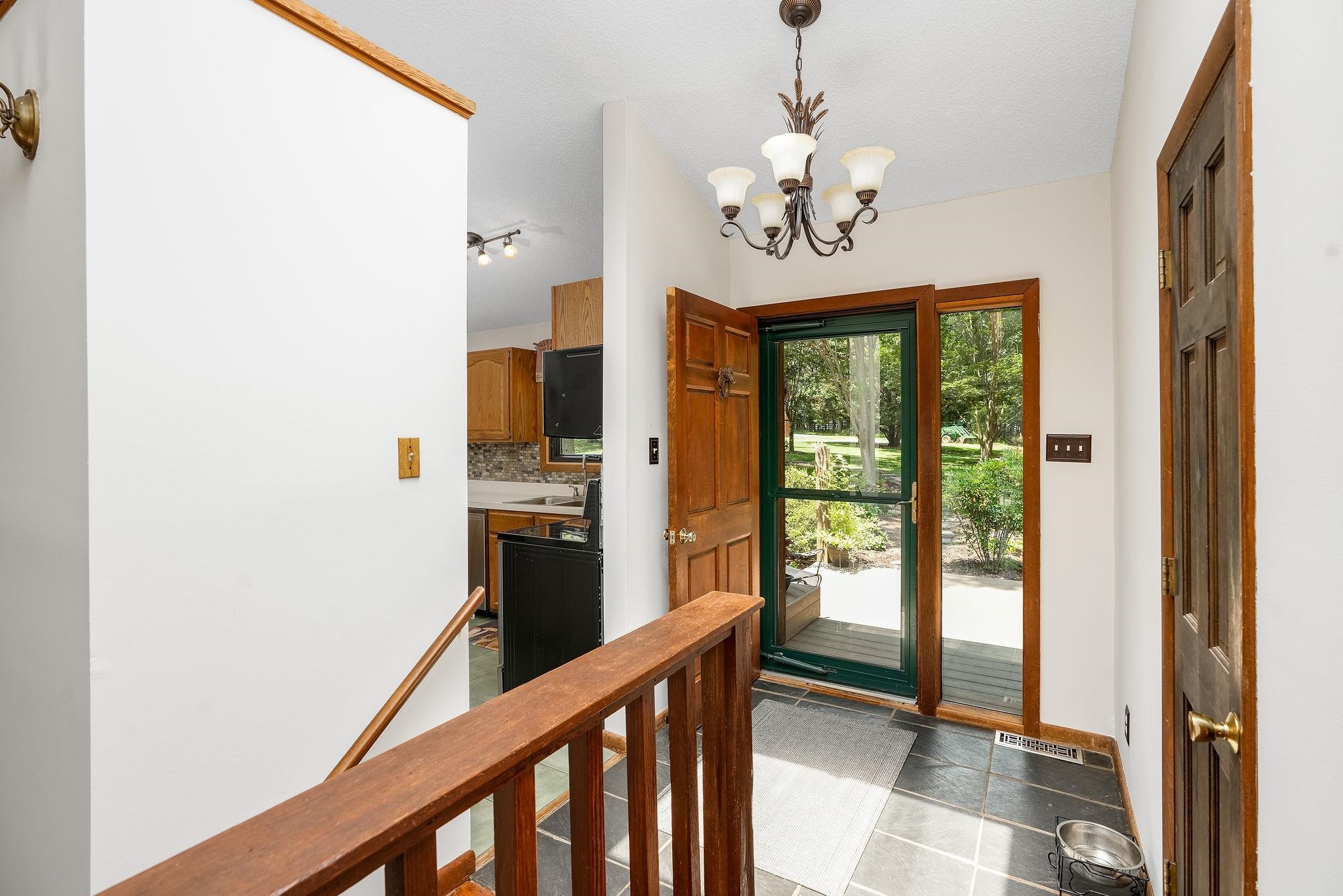 200 HEATHER CREST PL