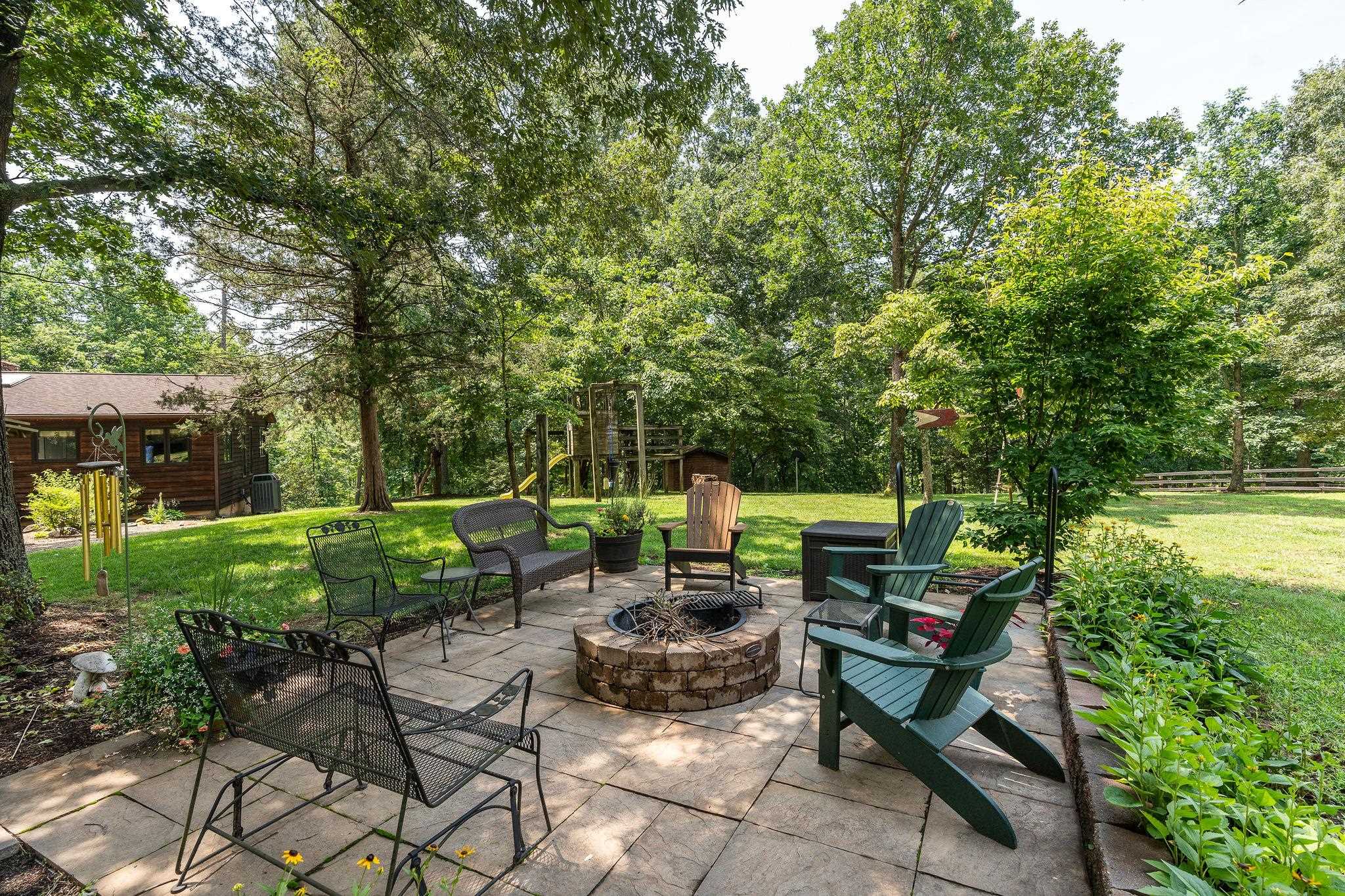 200 HEATHER CREST PL