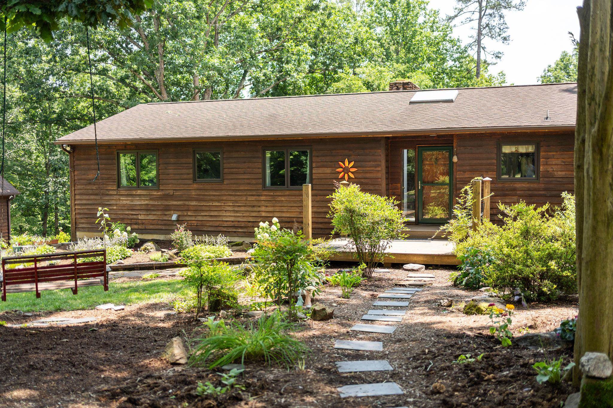 200 HEATHER CREST PL