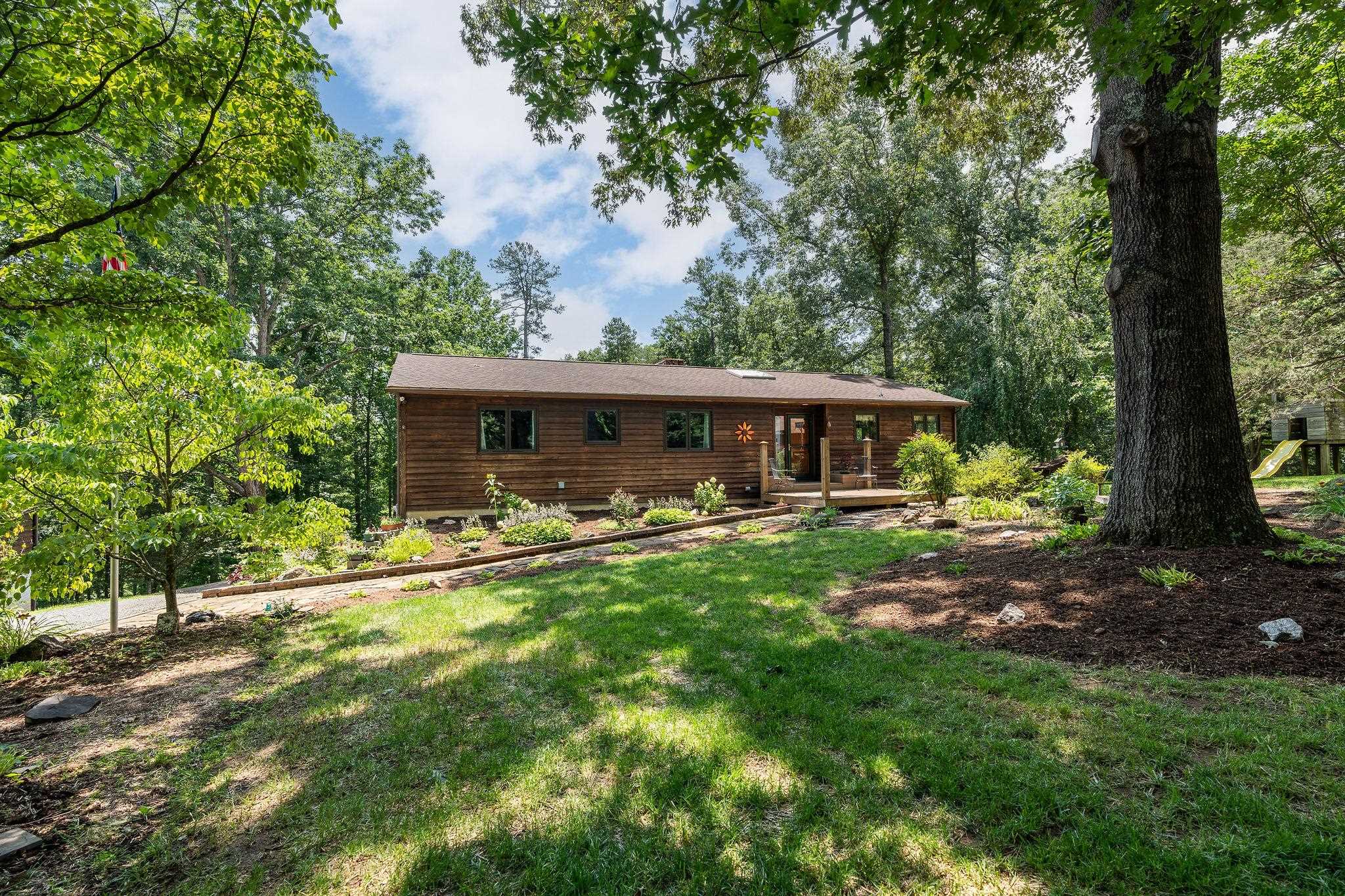 200 HEATHER CREST PL