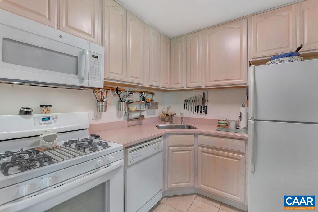 511 N 1ST ST Unit: 607