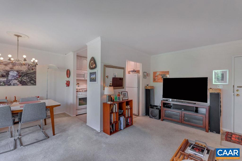 511 N 1ST ST Unit: 607