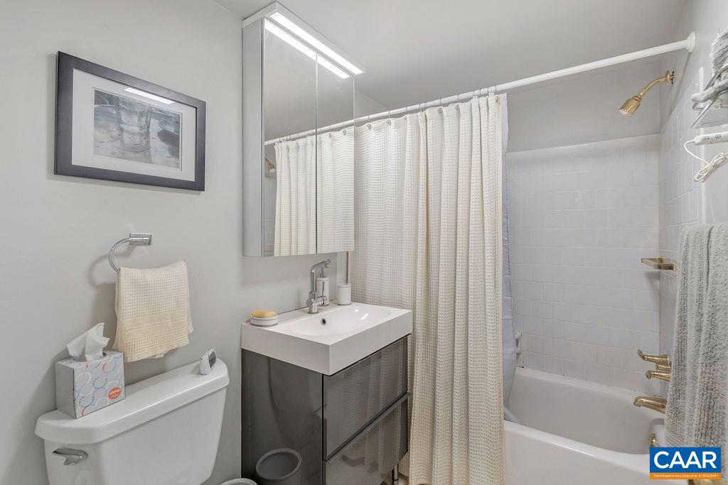 511 N 1ST ST Unit: 607