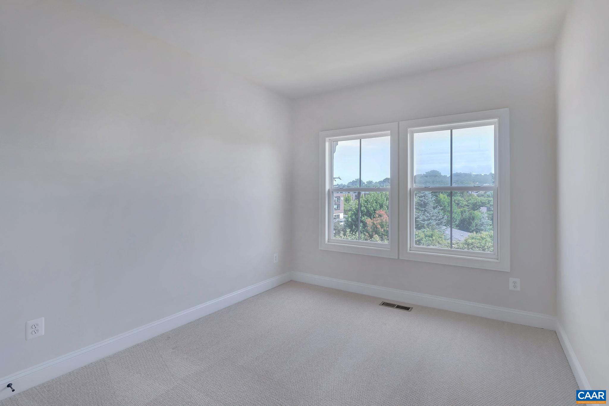 508 TULIP TREE CT
