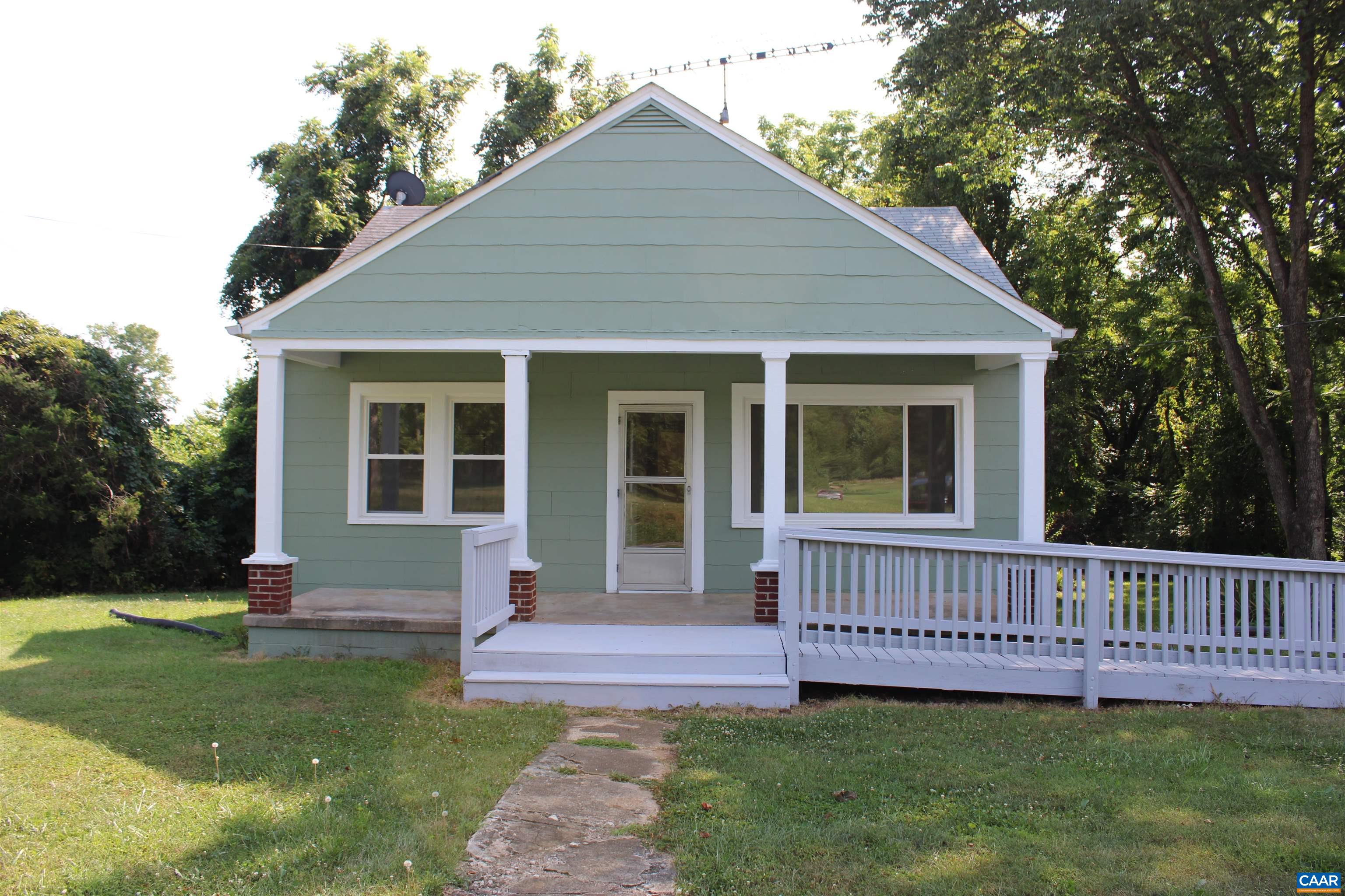9034 SPOTSWOOD TRL