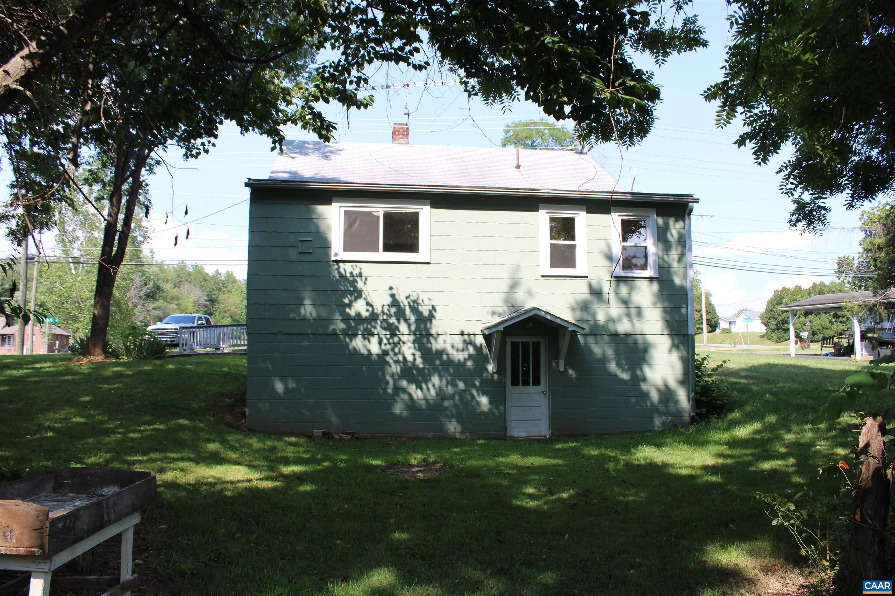 9034 SPOTSWOOD TRL