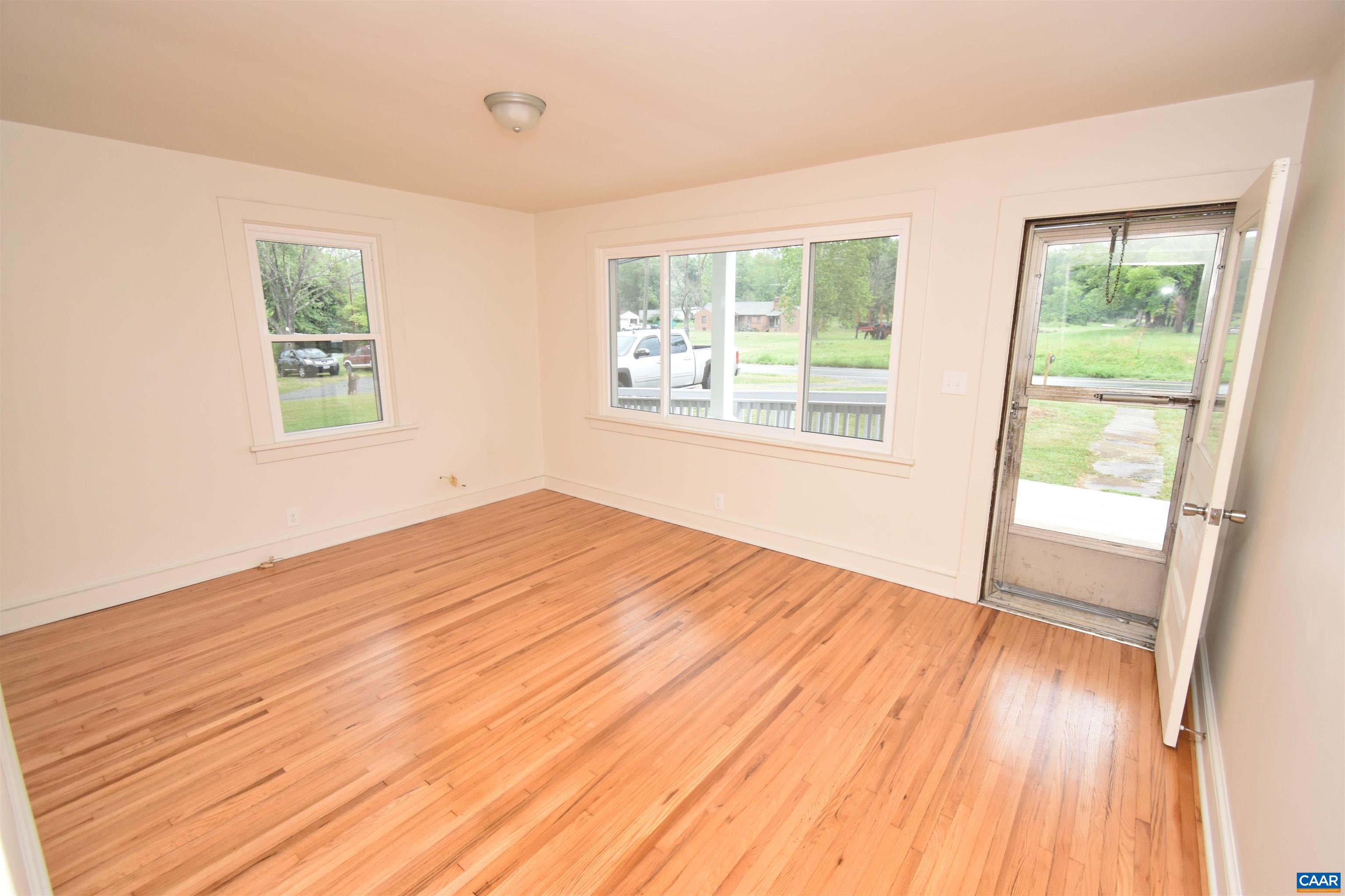 9034 SPOTSWOOD TRL