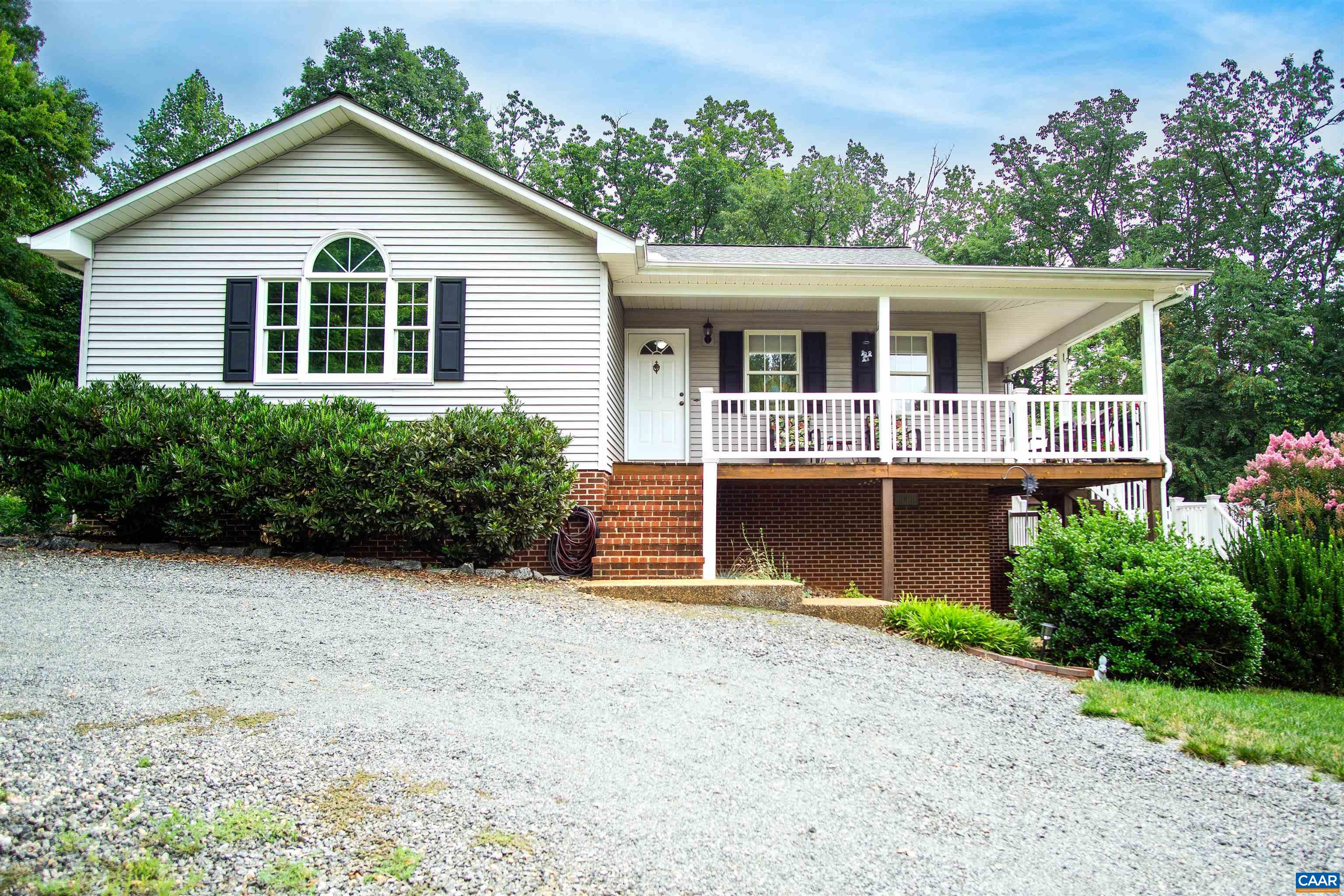300 POWELL MOUNTAIN CT
