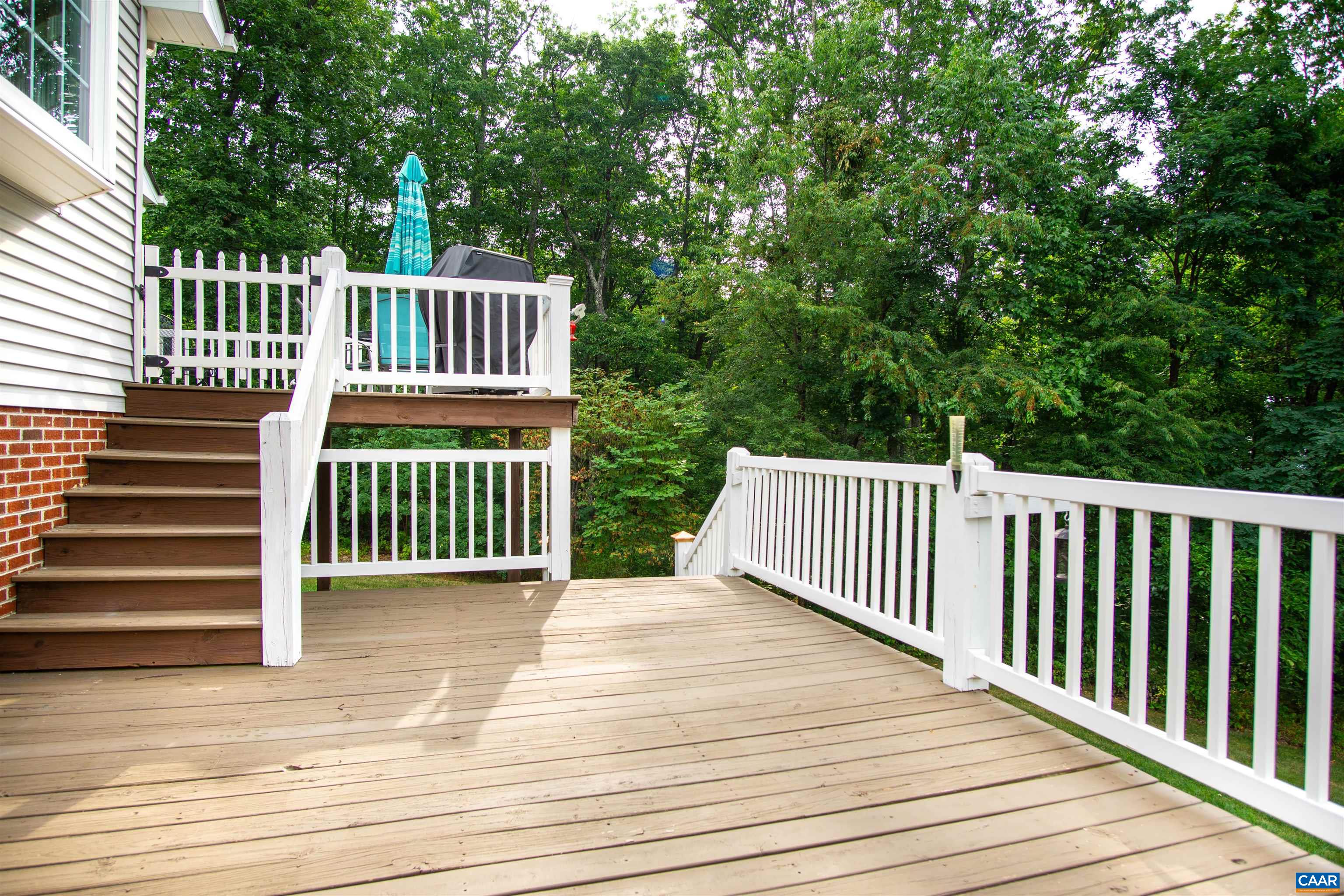 300 POWELL MOUNTAIN CT
