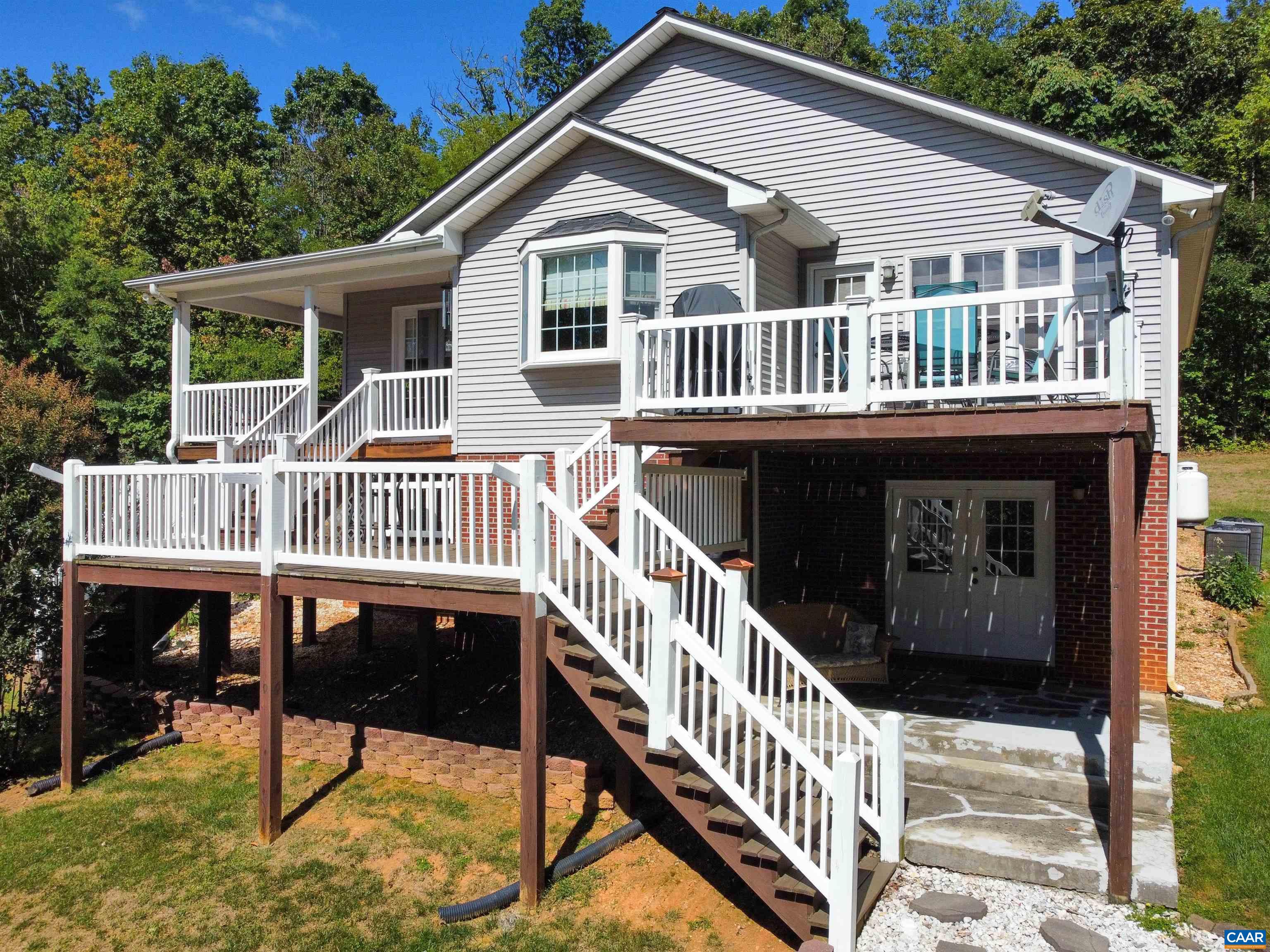 300 POWELL MOUNTAIN CT