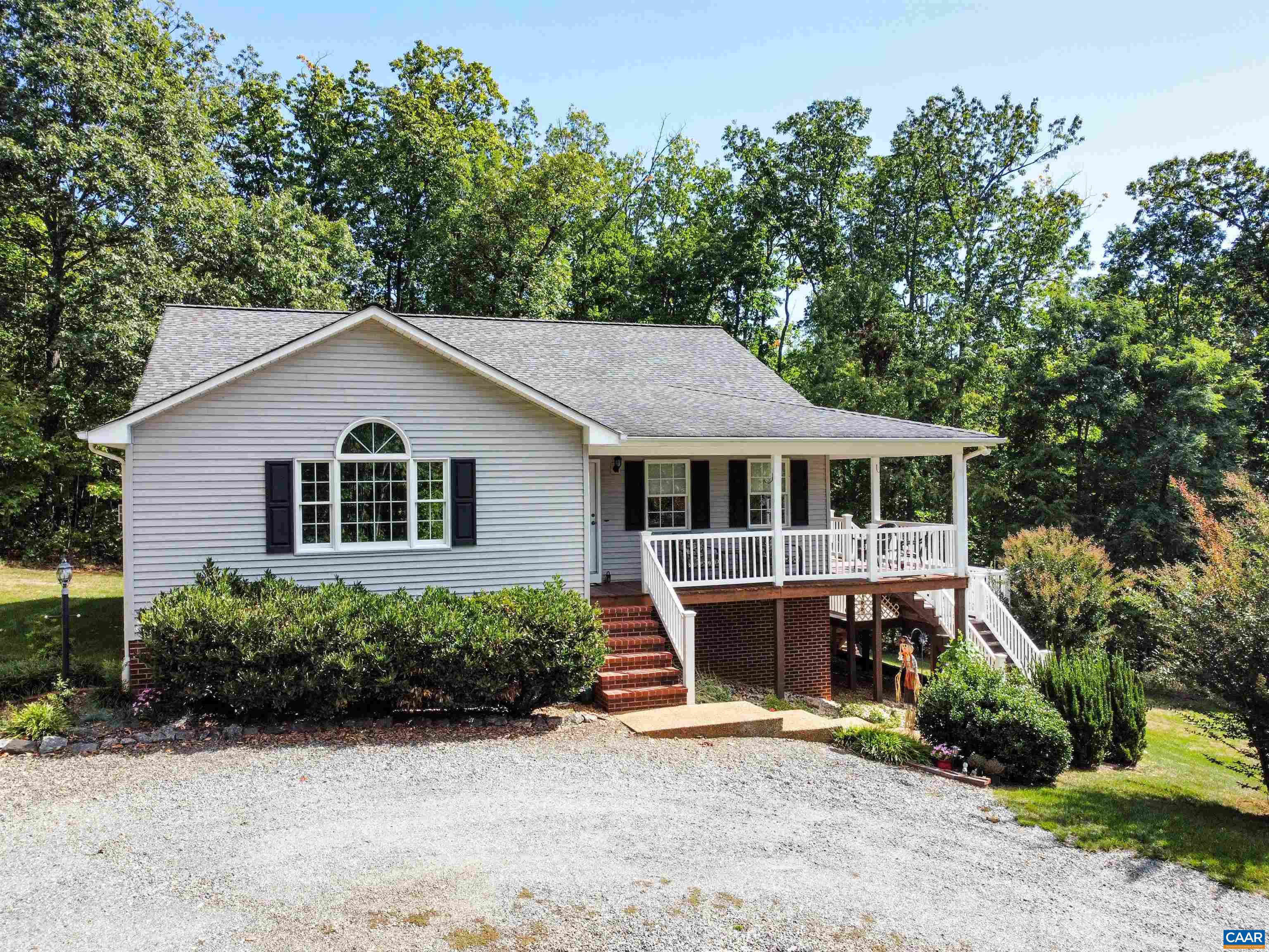 300 POWELL MOUNTAIN CT