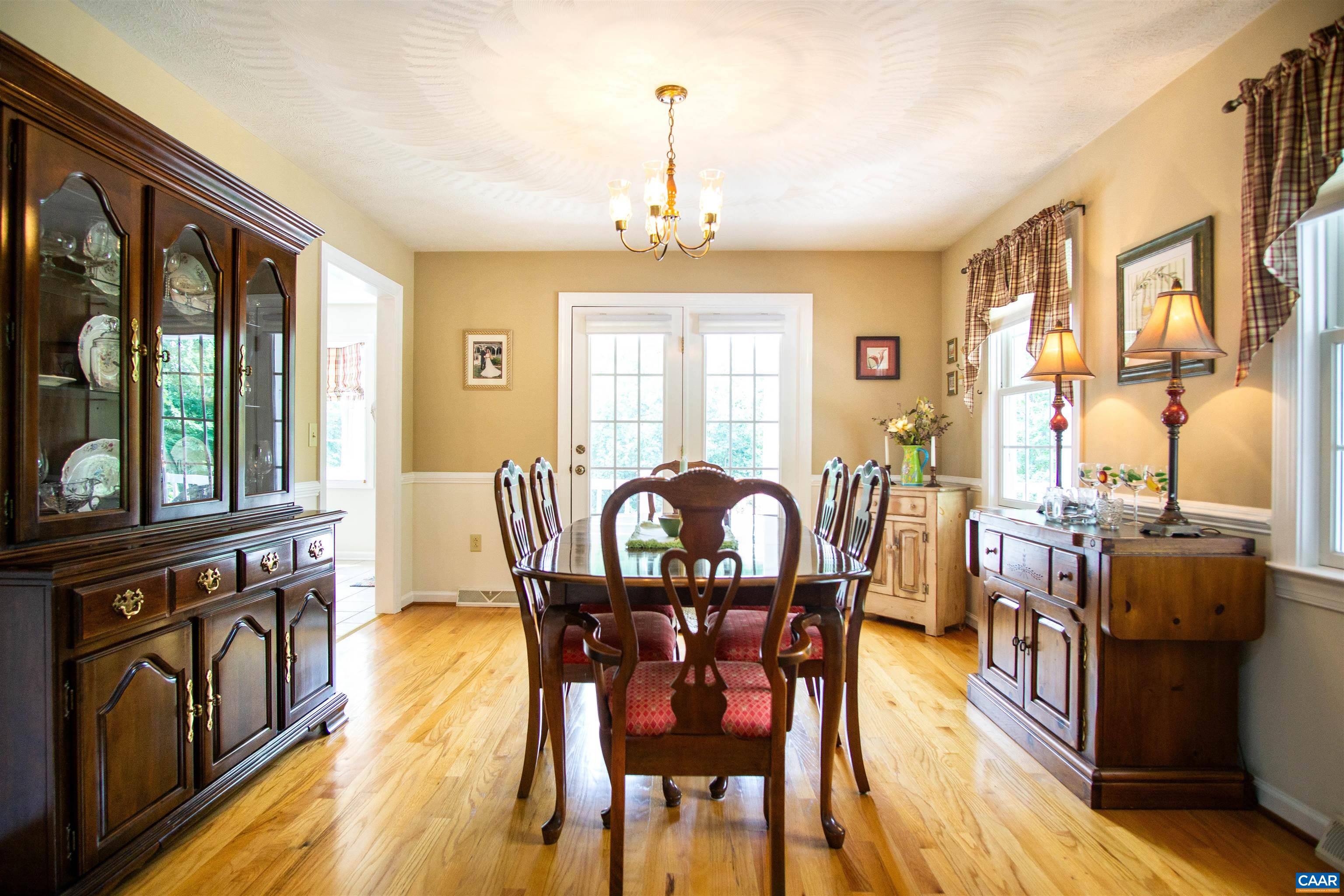 300 POWELL MOUNTAIN CT