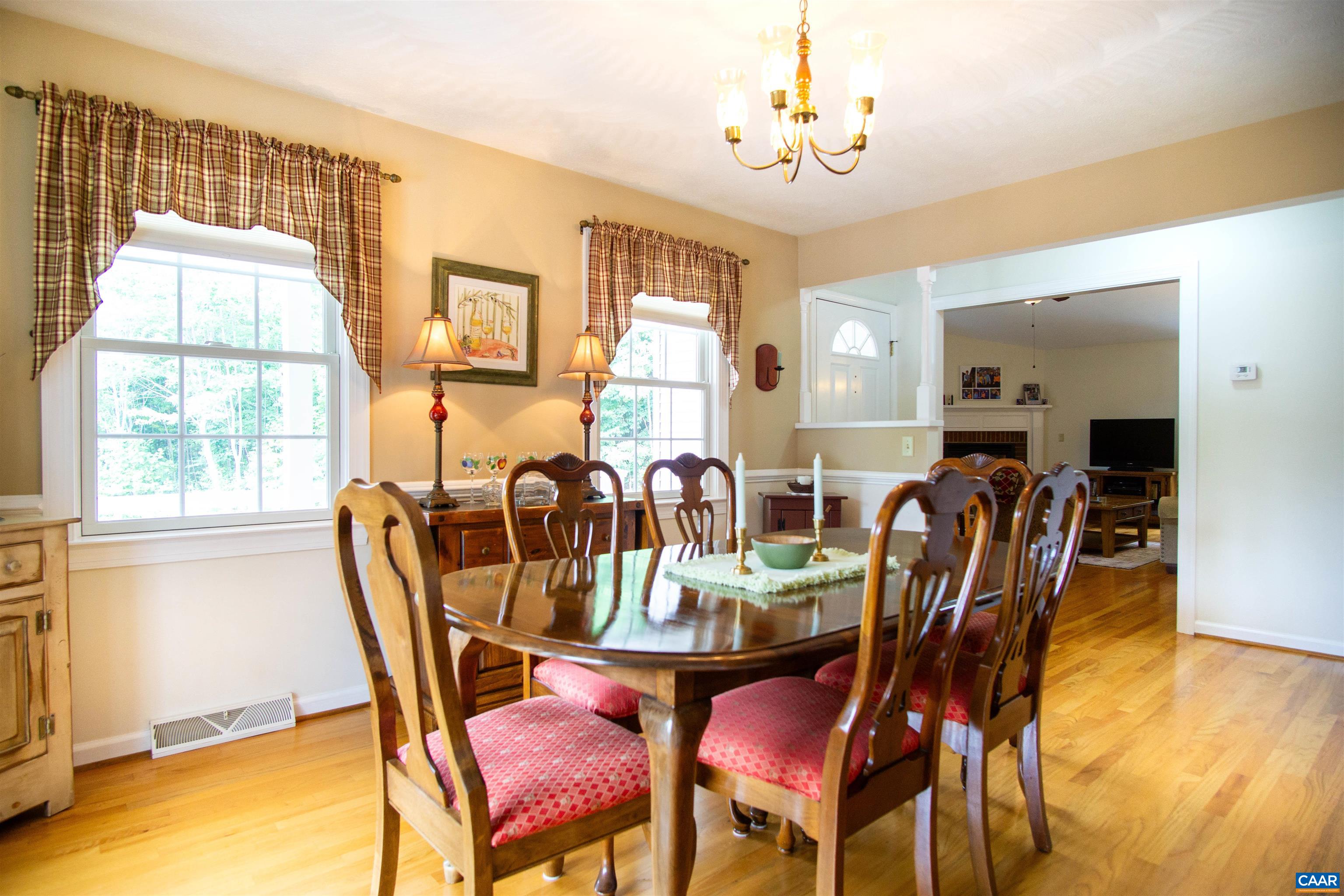 300 POWELL MOUNTAIN CT