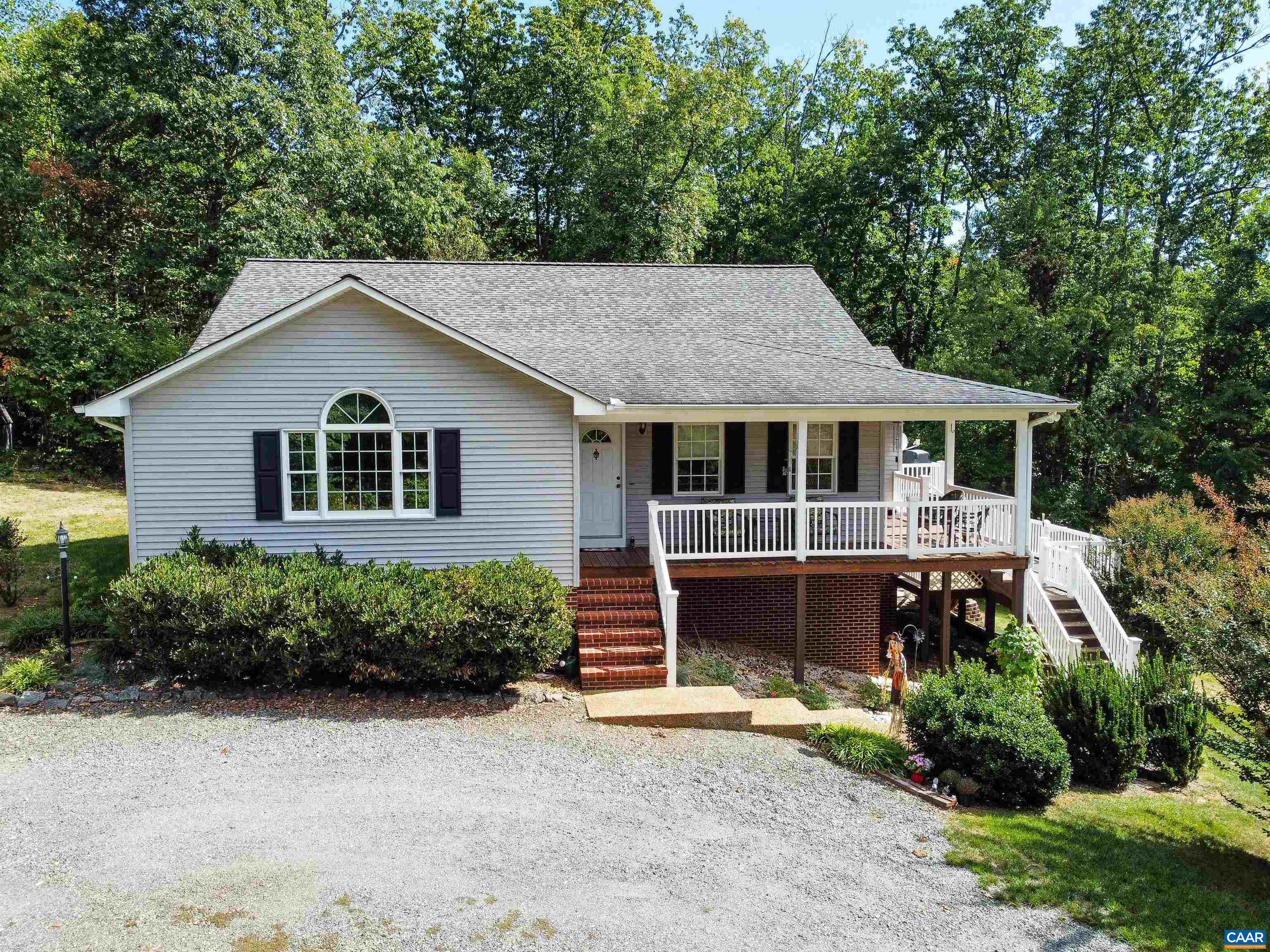 300 POWELL MOUNTAIN CT