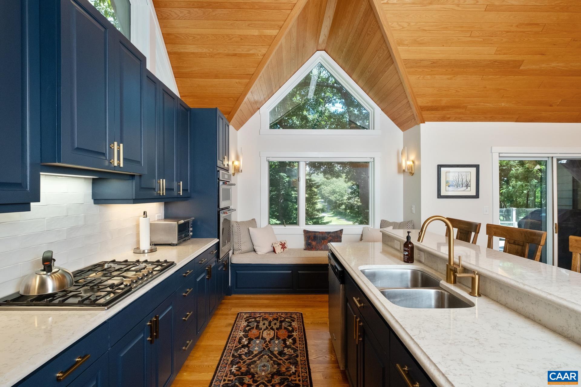 98 LAUREL SPRINGS DR