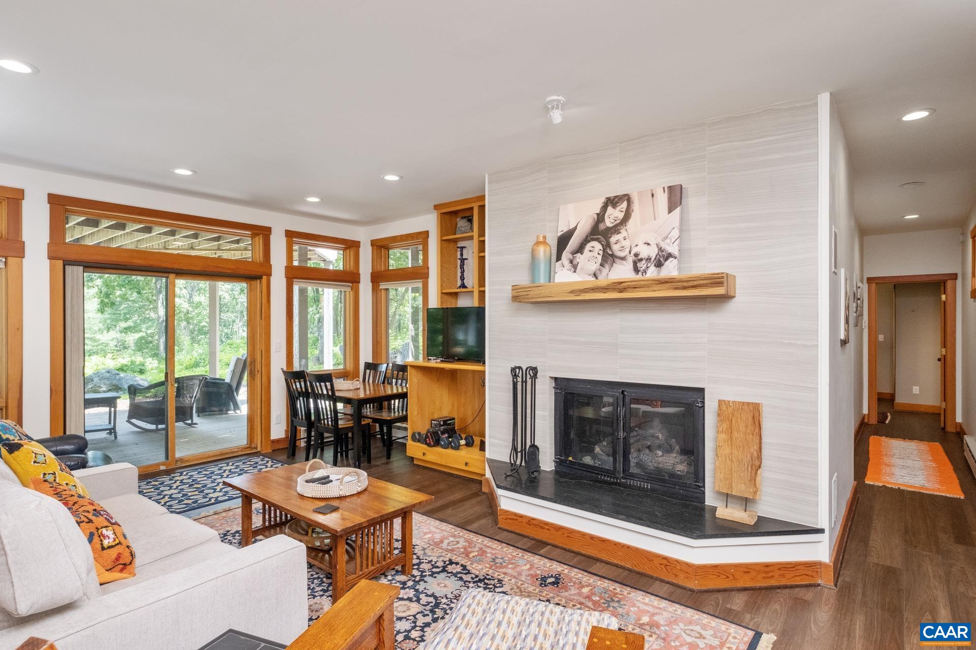 98 LAUREL SPRINGS DR