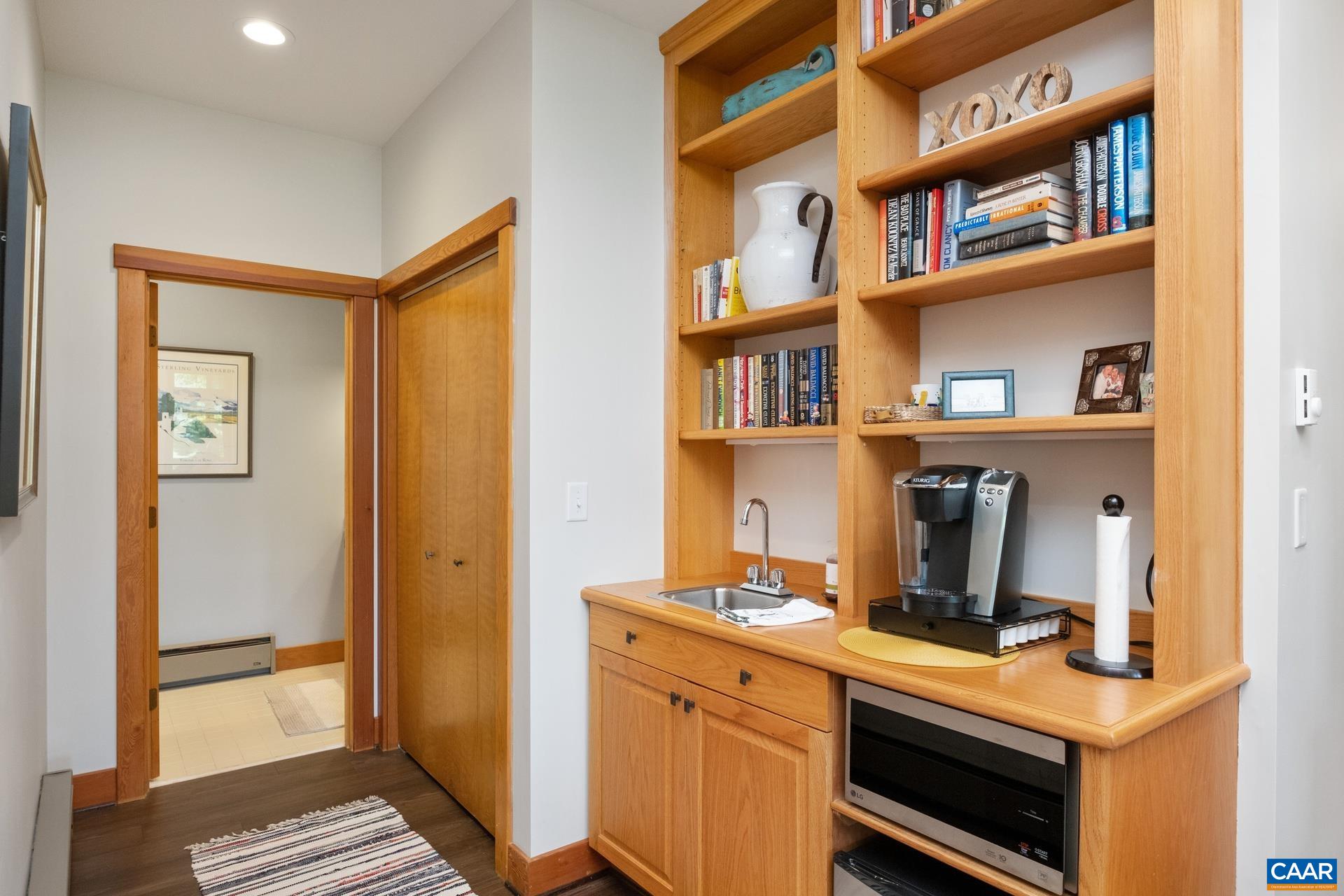 98 LAUREL SPRINGS DR