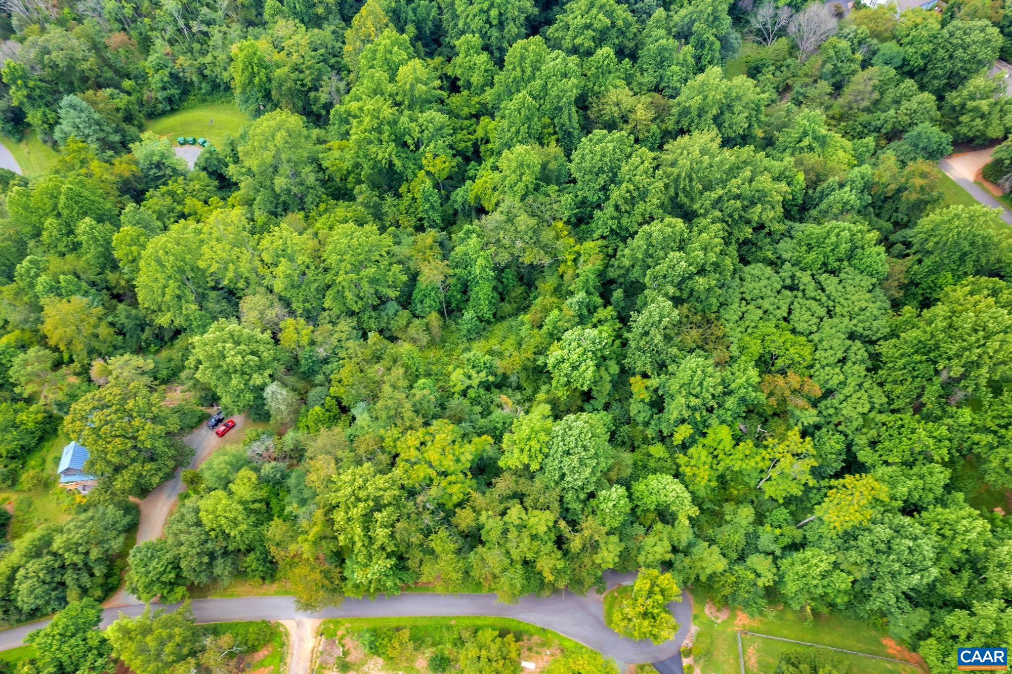 120 APPLE LN