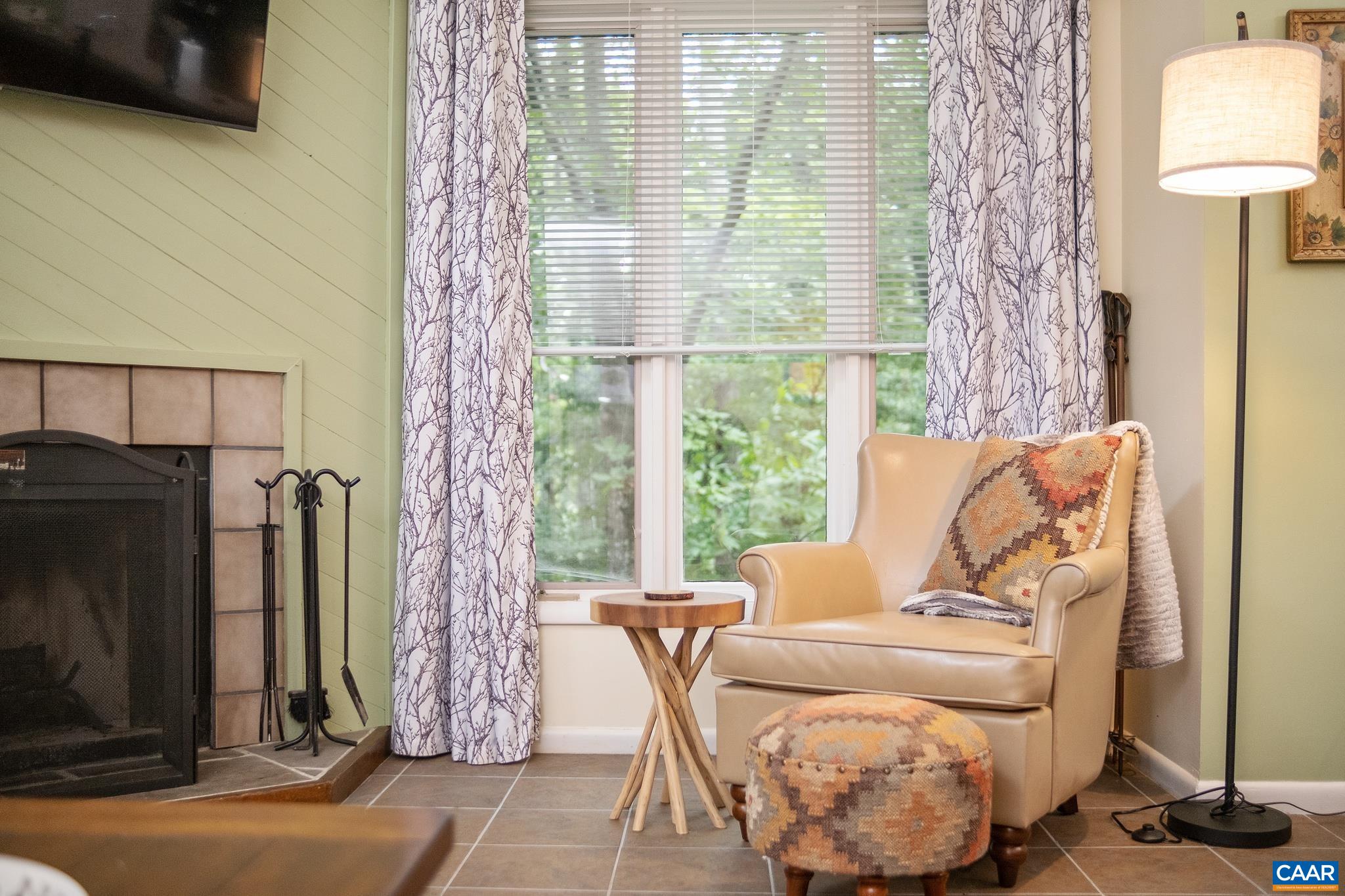 755 LAURELWOOD CONDOS