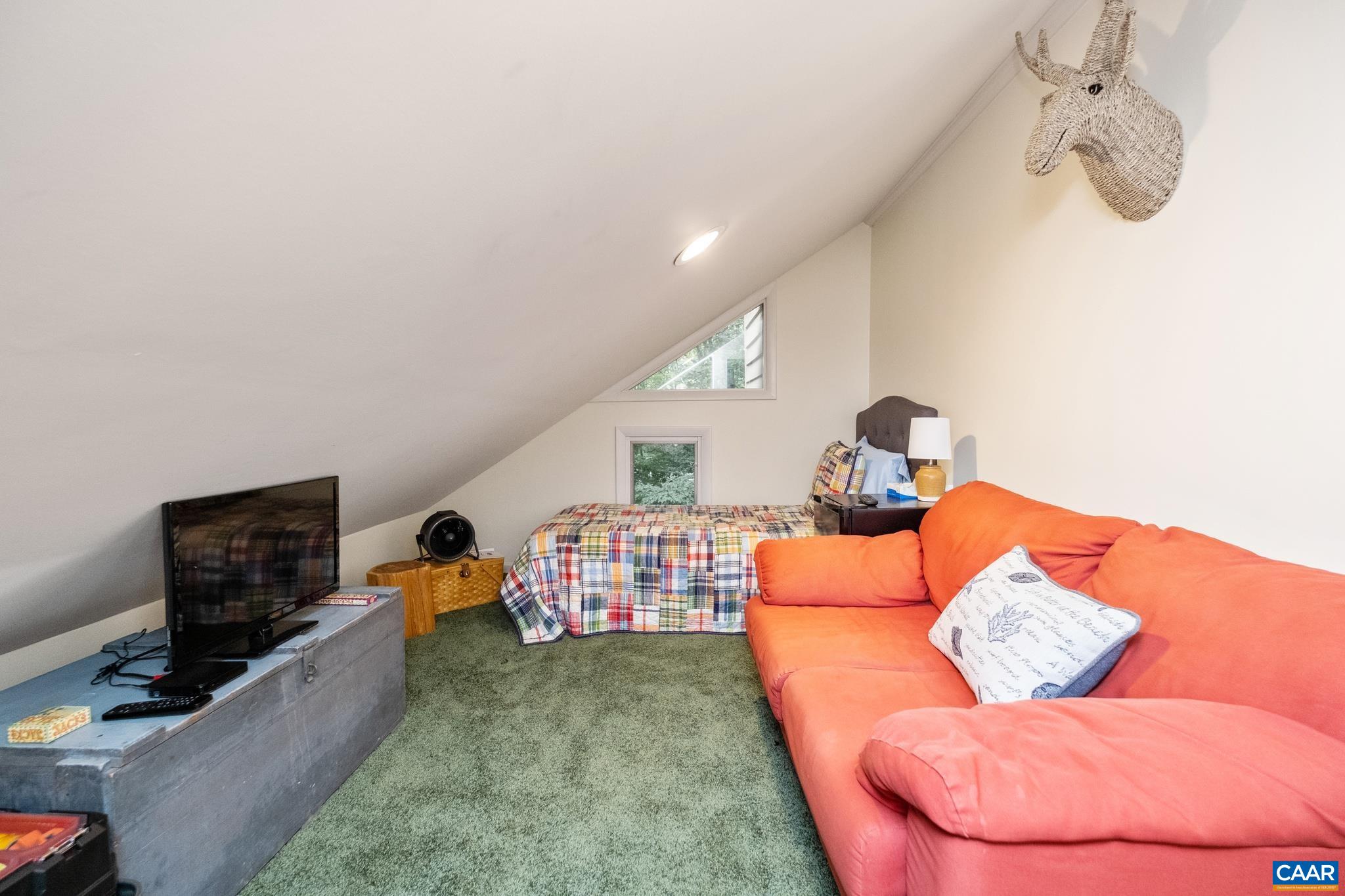 755 LAURELWOOD CONDOS