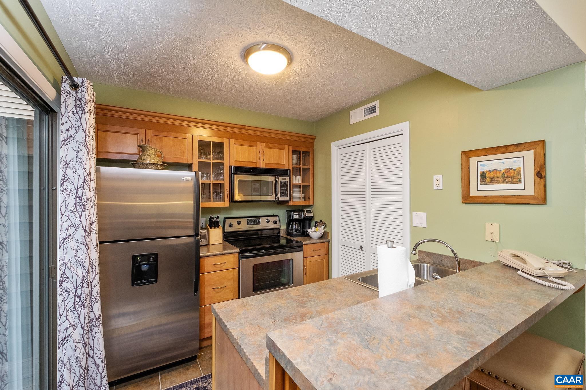 755 LAURELWOOD CONDOS