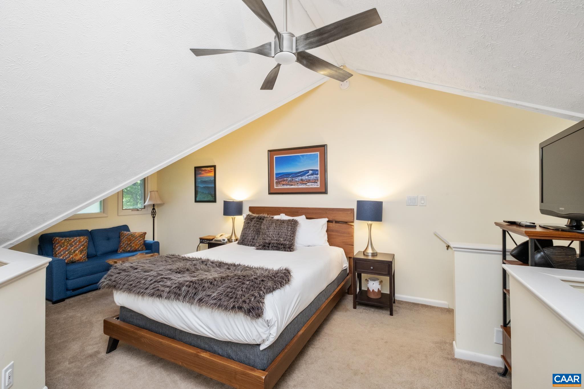 755 LAURELWOOD CONDOS