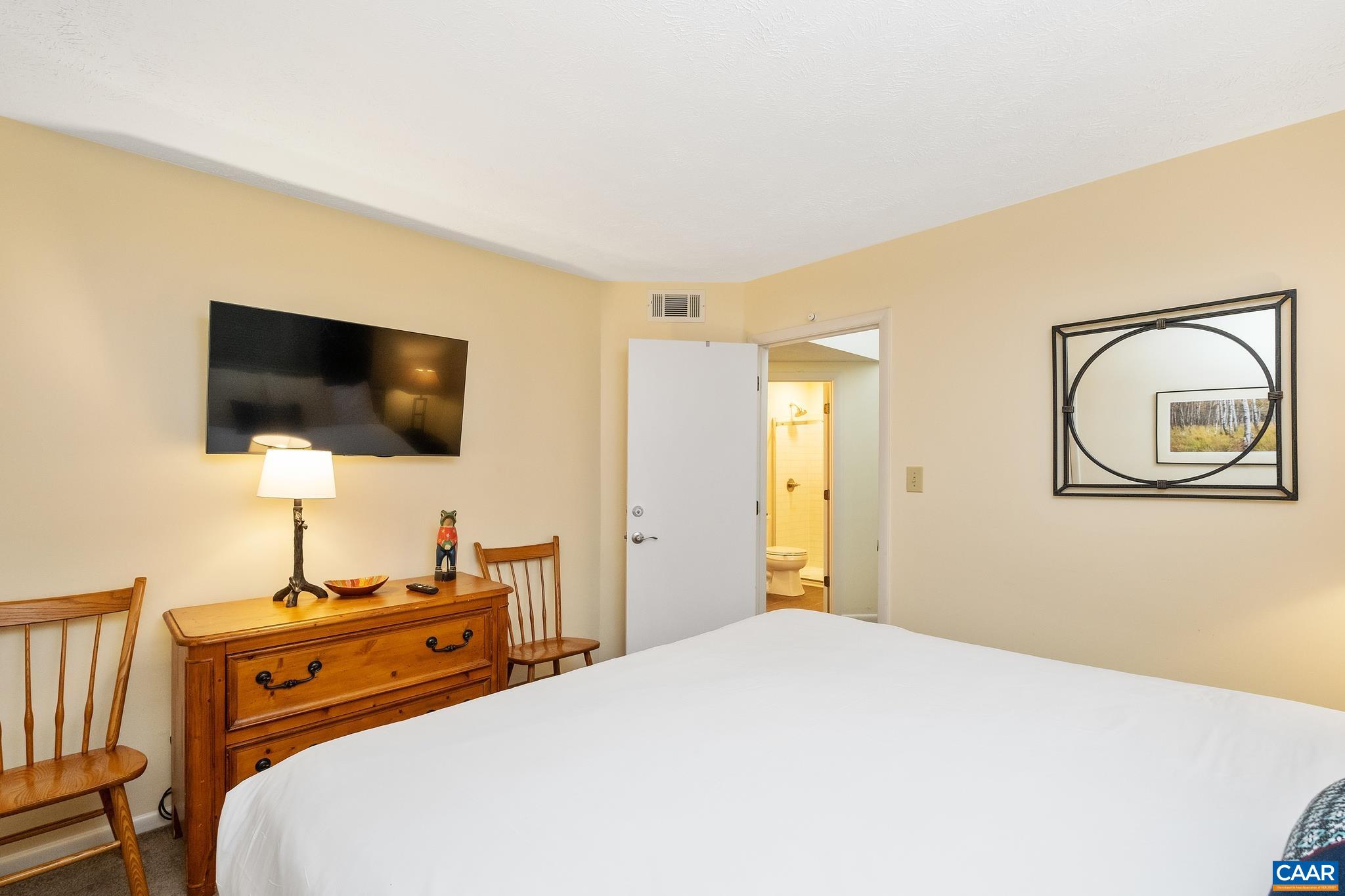 755 LAURELWOOD CONDOS