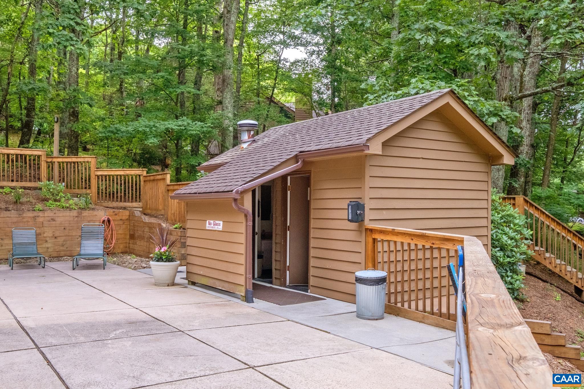755 LAURELWOOD CONDOS