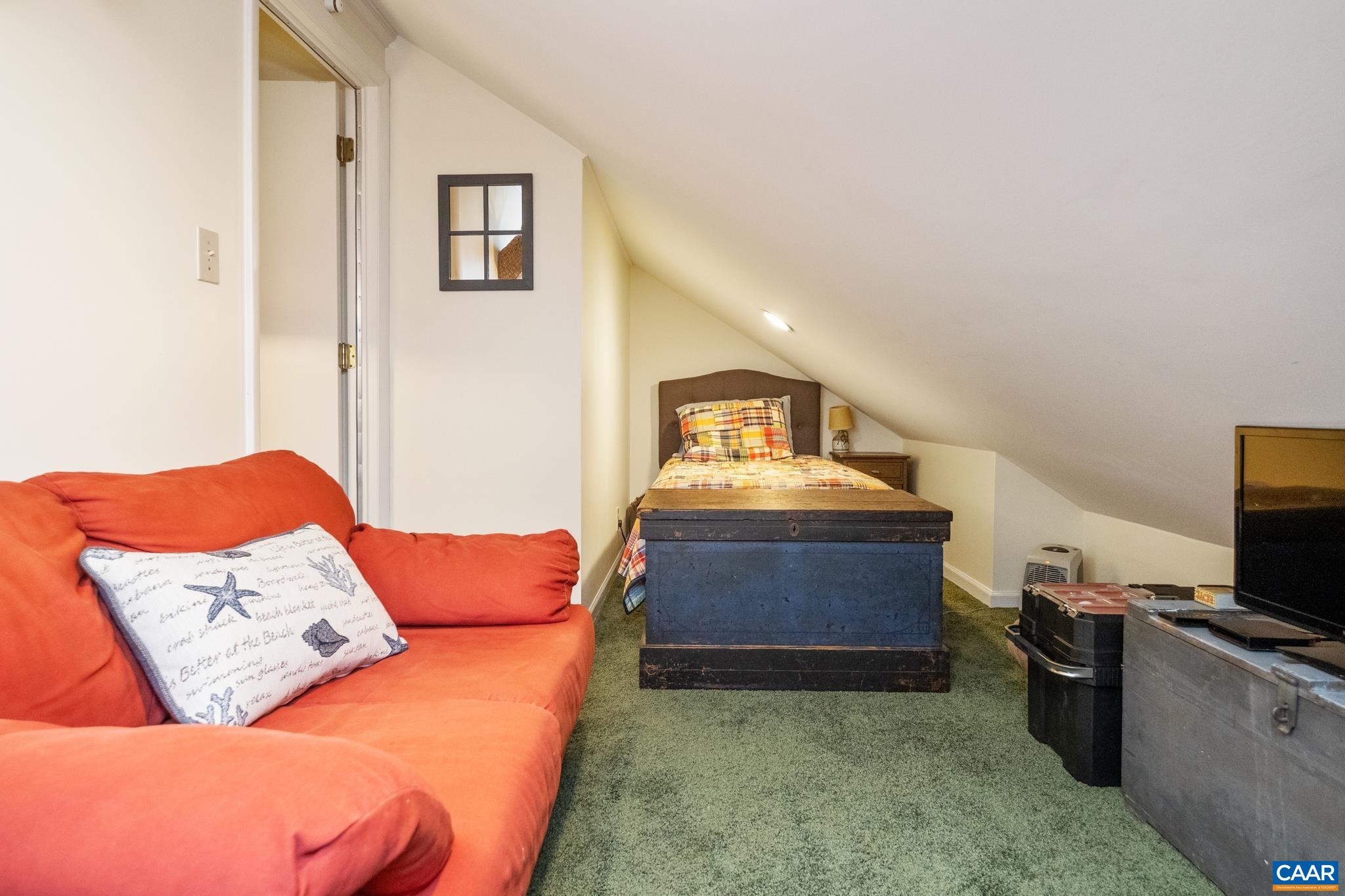 755 LAURELWOOD CONDOS