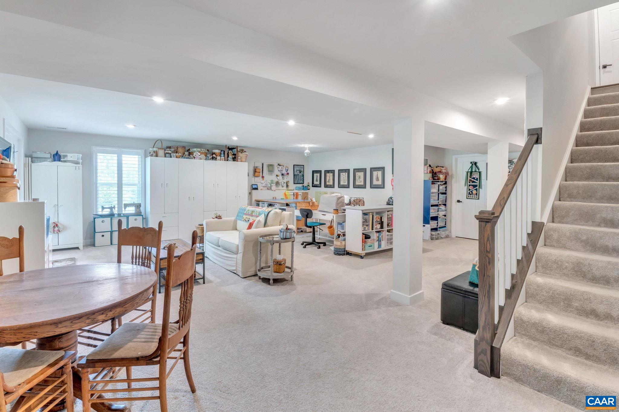 353 WINDING RD