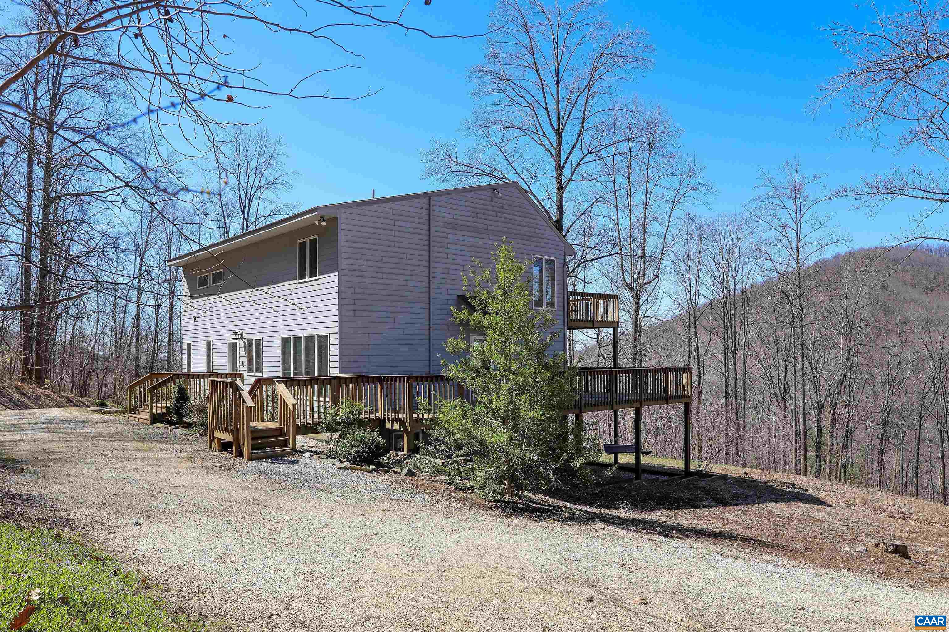 271 HAGER LN