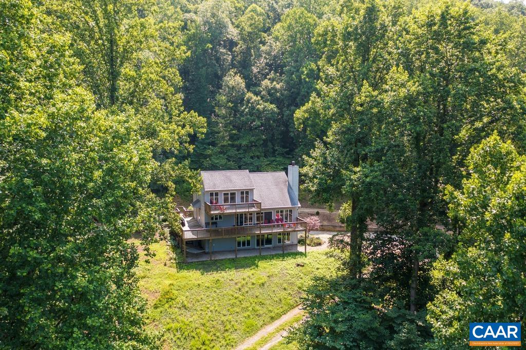 271 HAGER LN