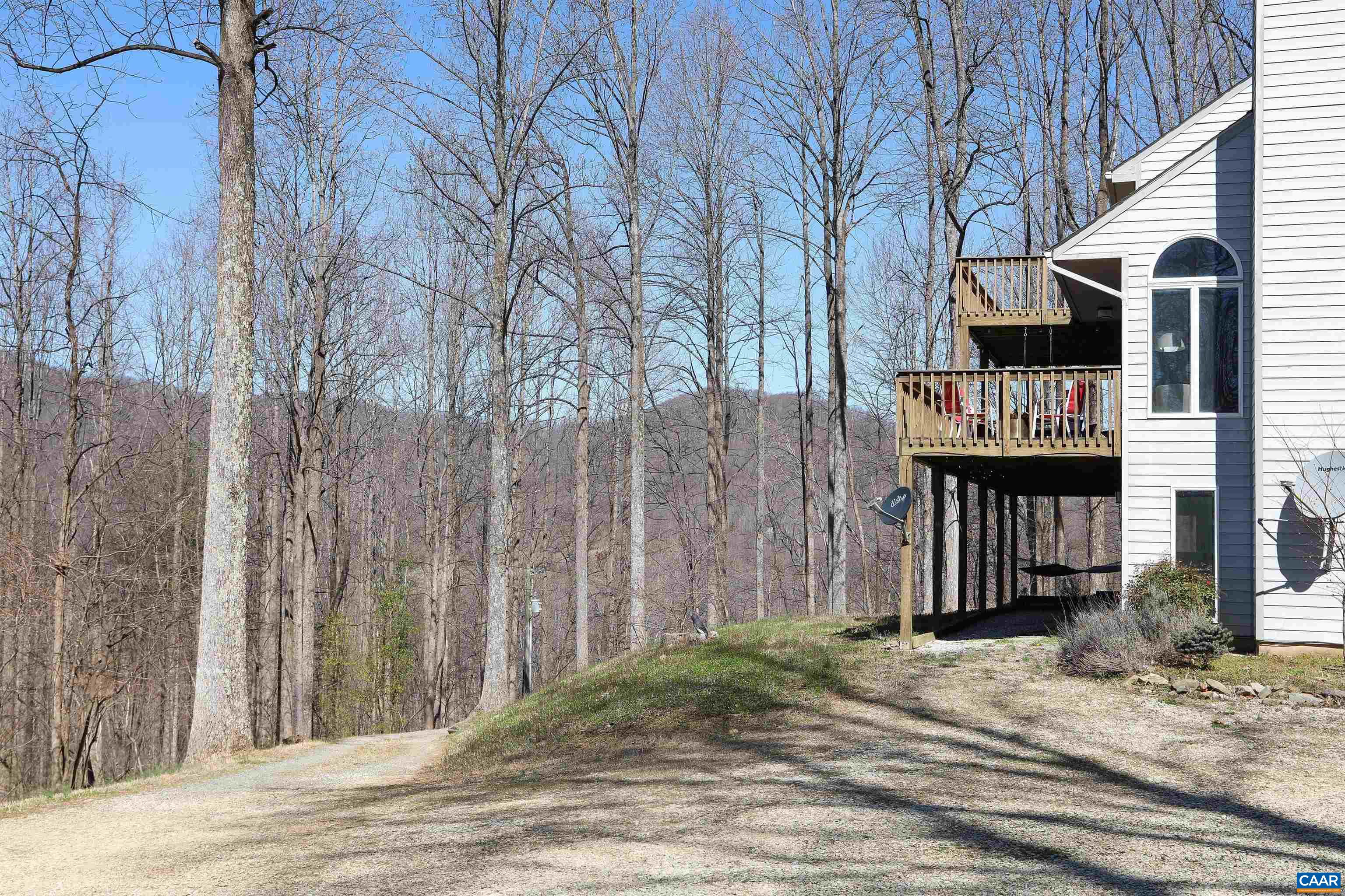 271 HAGER LN