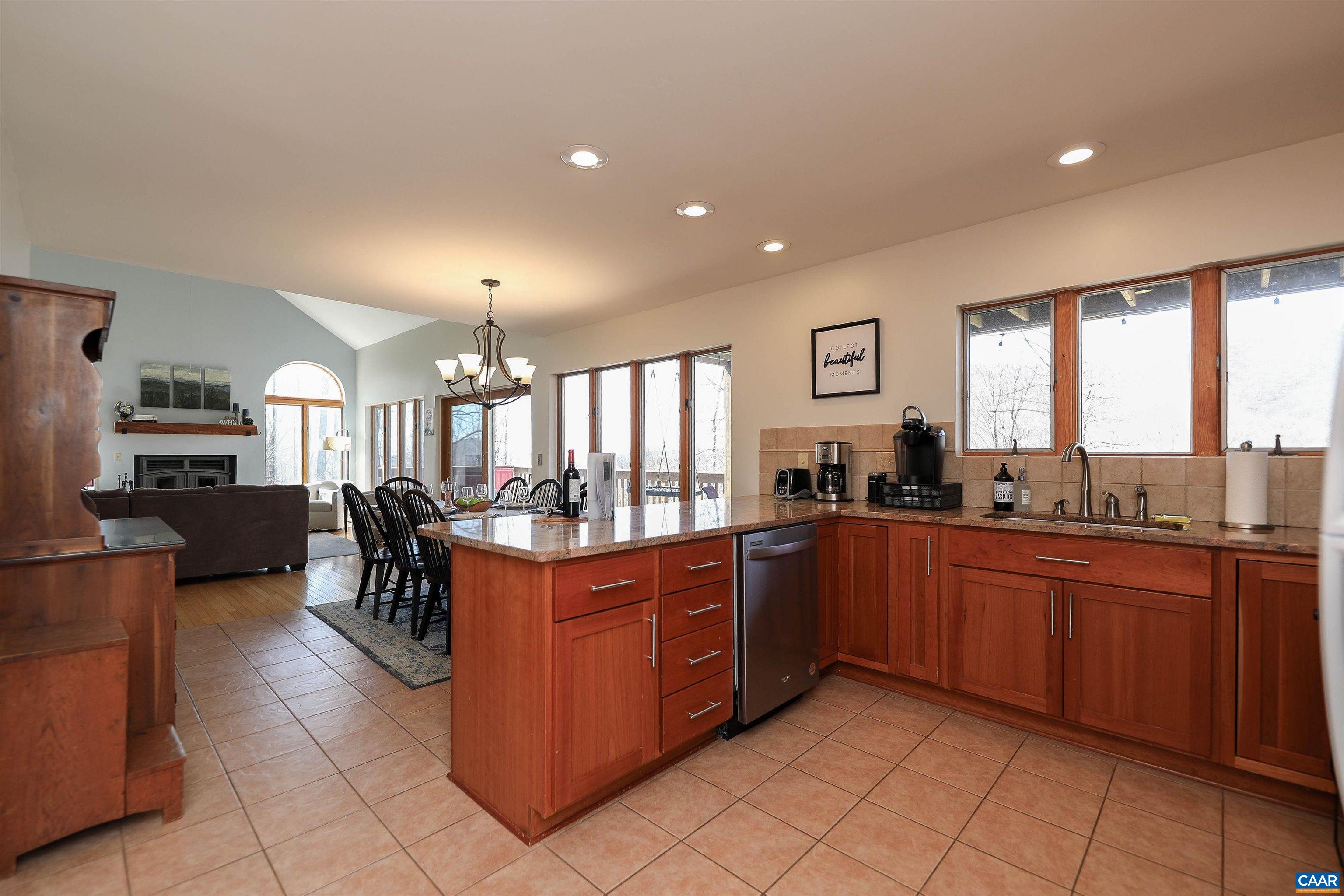 271 HAGER LN
