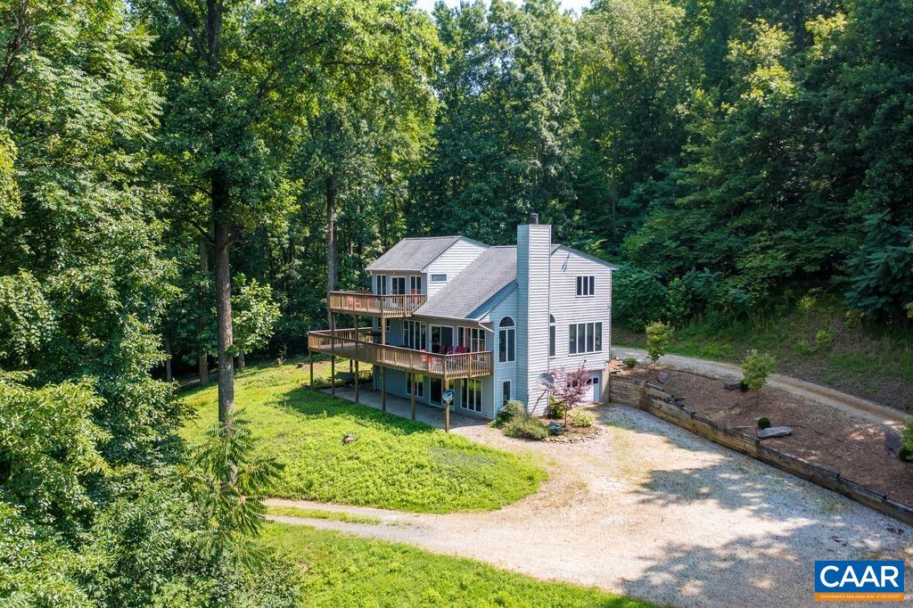 271 HAGER LN
