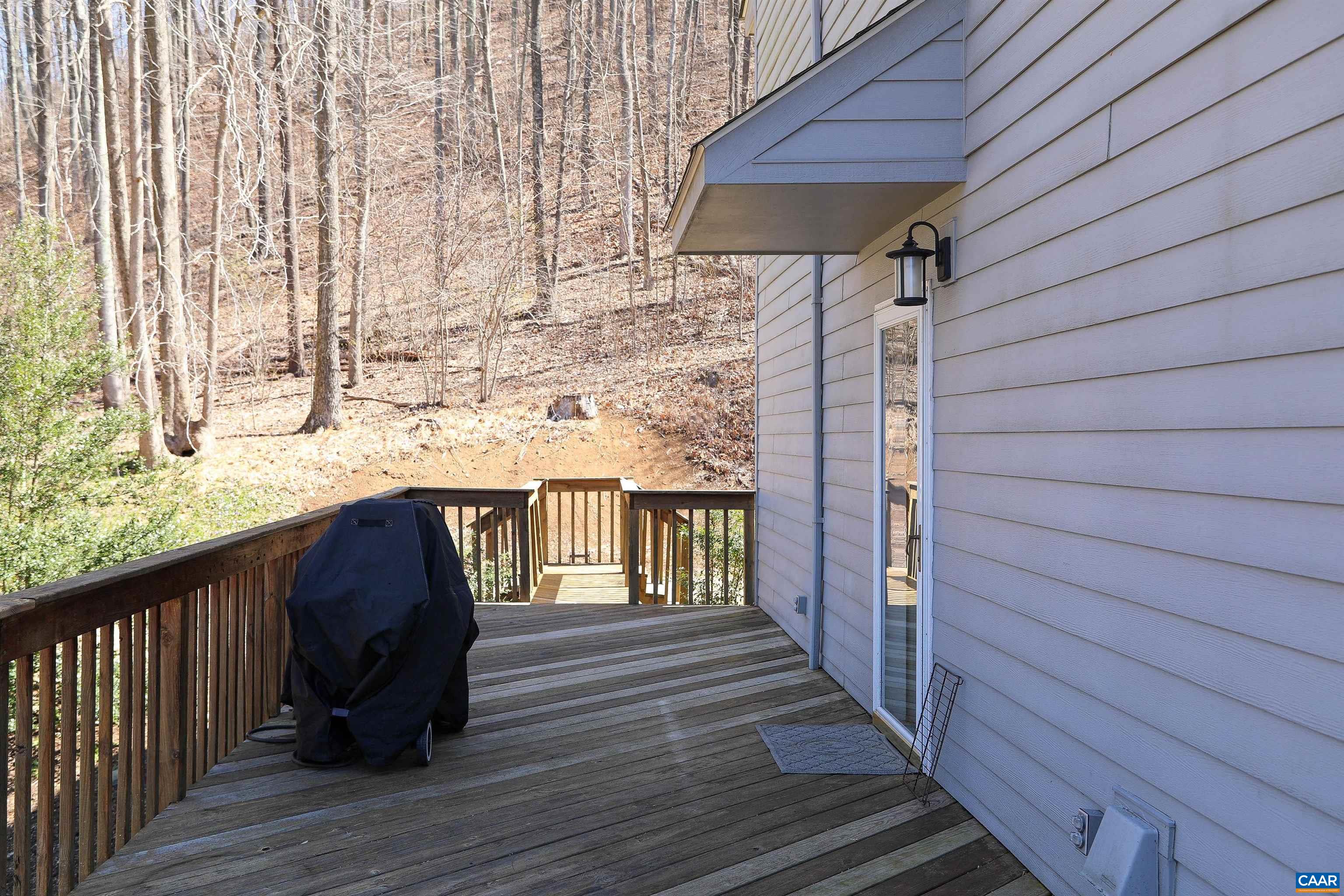 271 HAGER LN