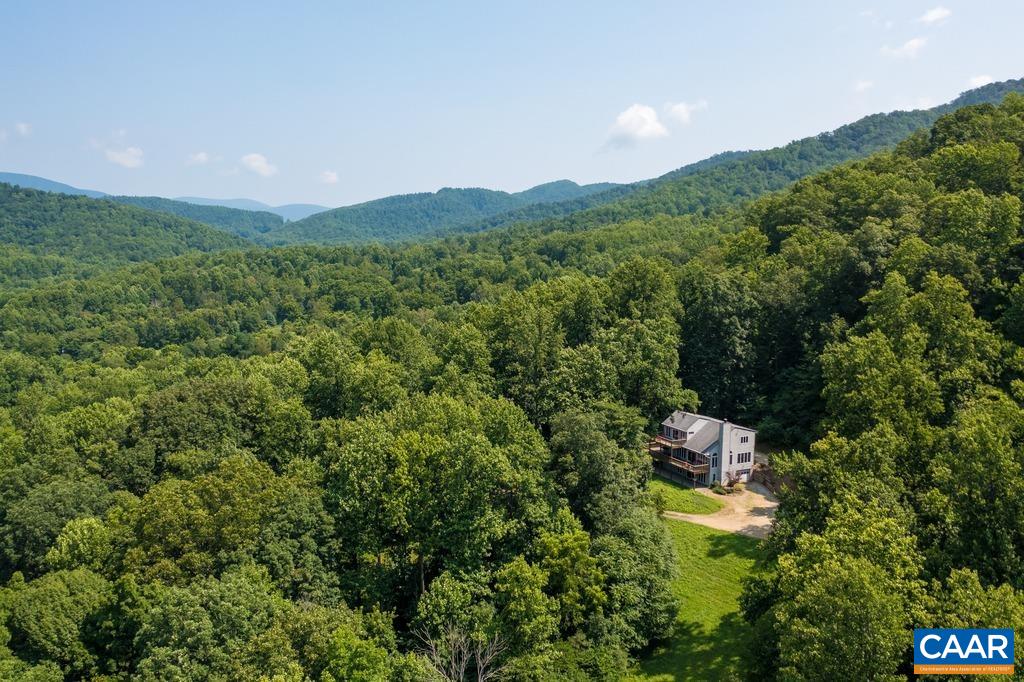 271 HAGER LN