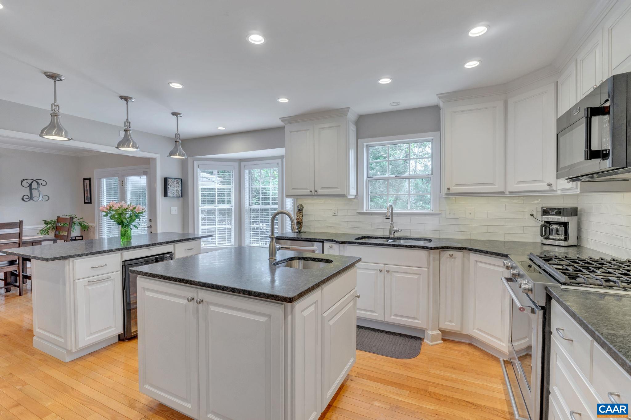 2025 LOCKE LN