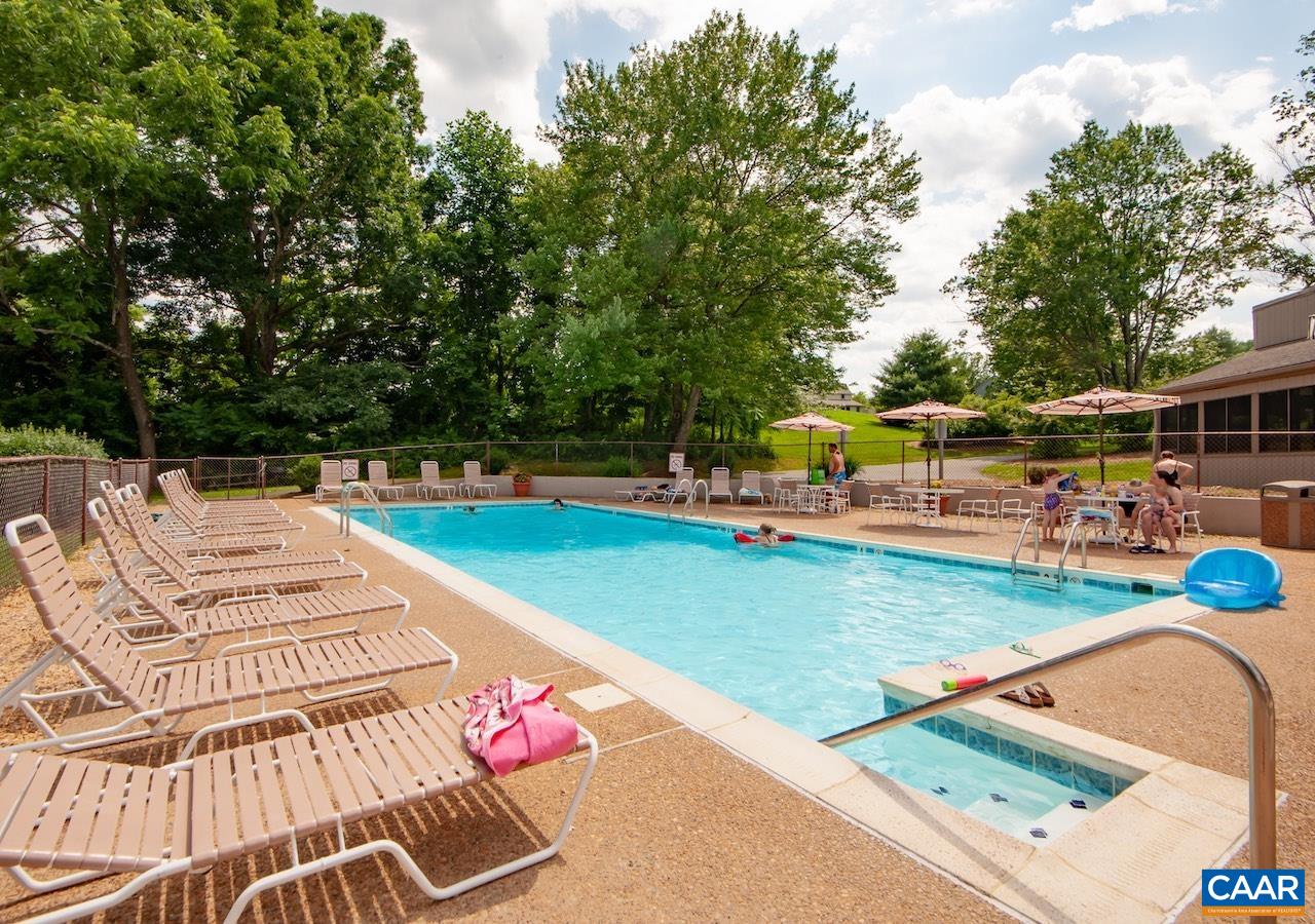 LAUREL CT Unit: 16