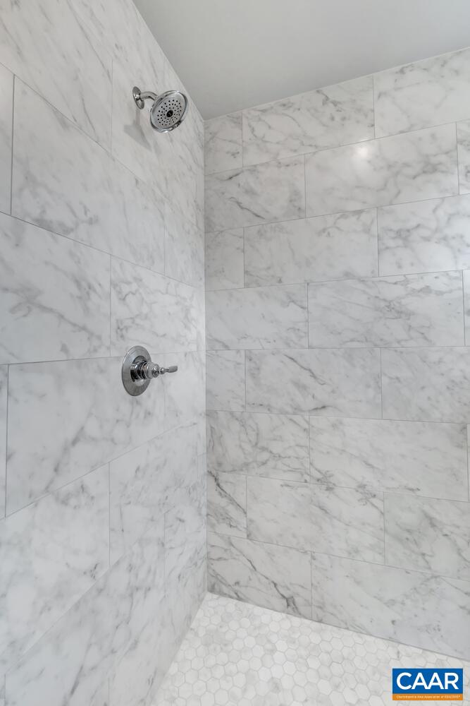 3271 THICKET RUN DR